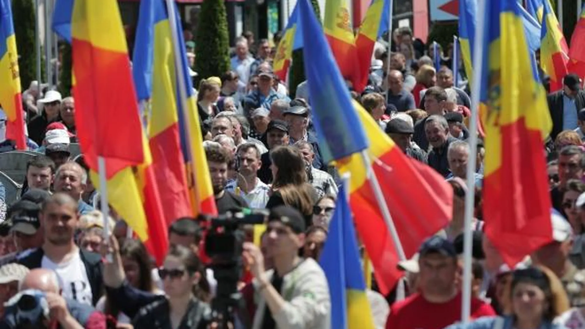 Гагаузия пригрозила отделиться от Молдавии