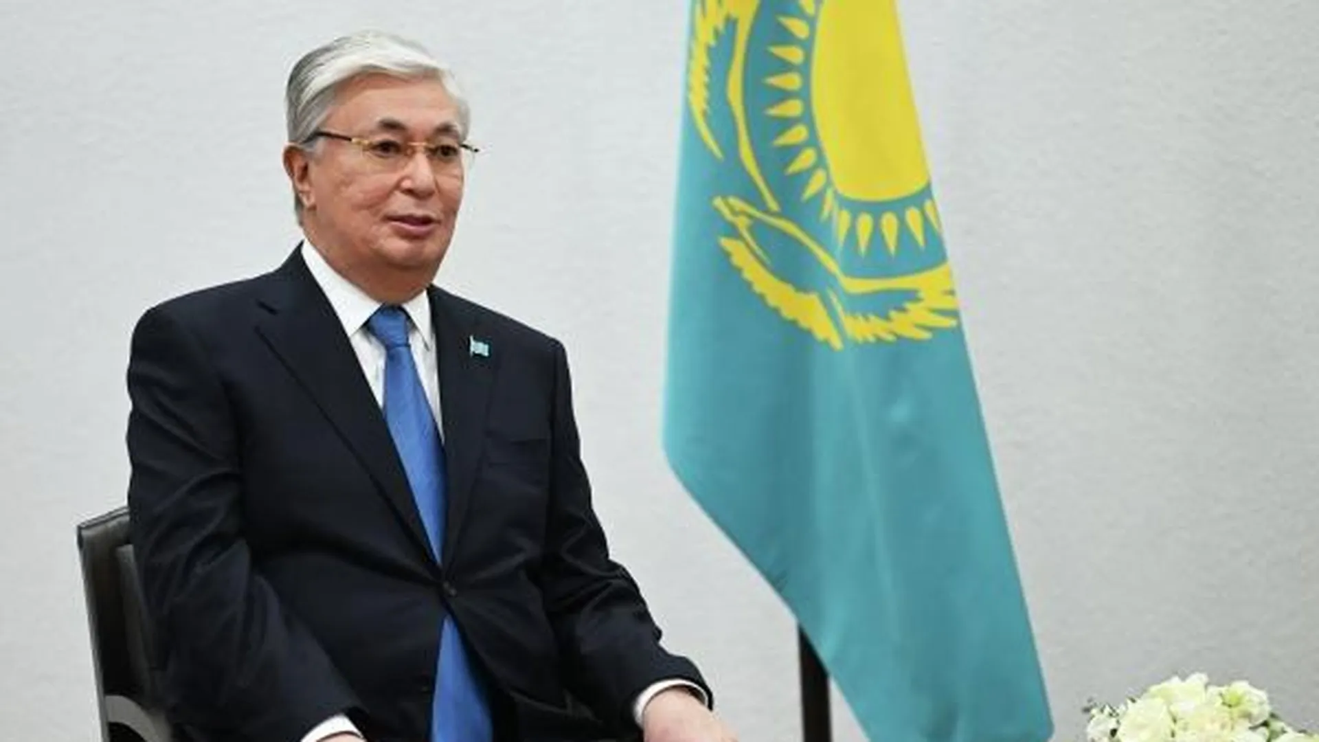Токаев назвал глупостью нагнетание истерии вокруг русского языка в Казахстане