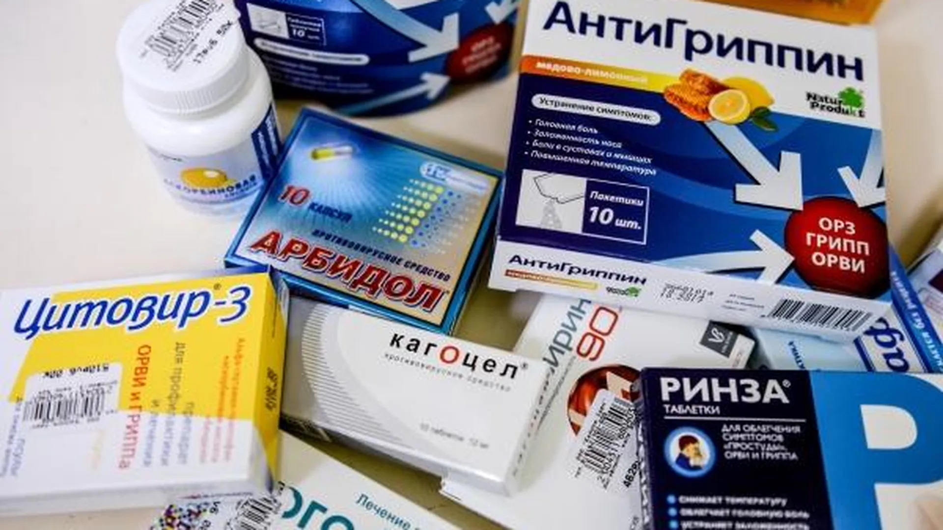 Российским регионам поручено запастись лекарственными препаратами к сезону ОРВИ