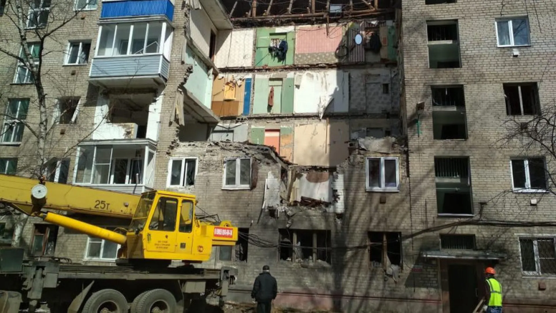 Обрушившийся в Орехово-Зуеве дом начали восстанавливать