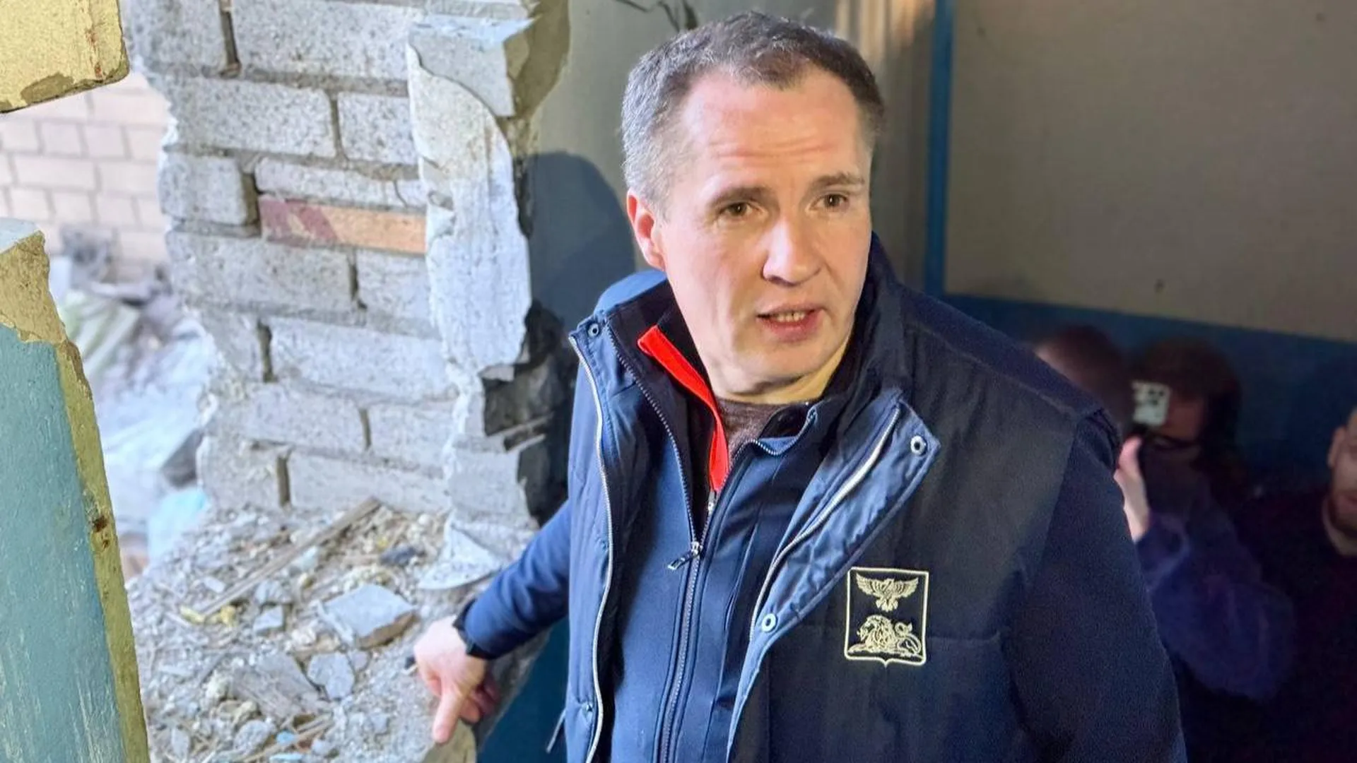 Украинский беспилотник атаковал административное здание в Белгороде