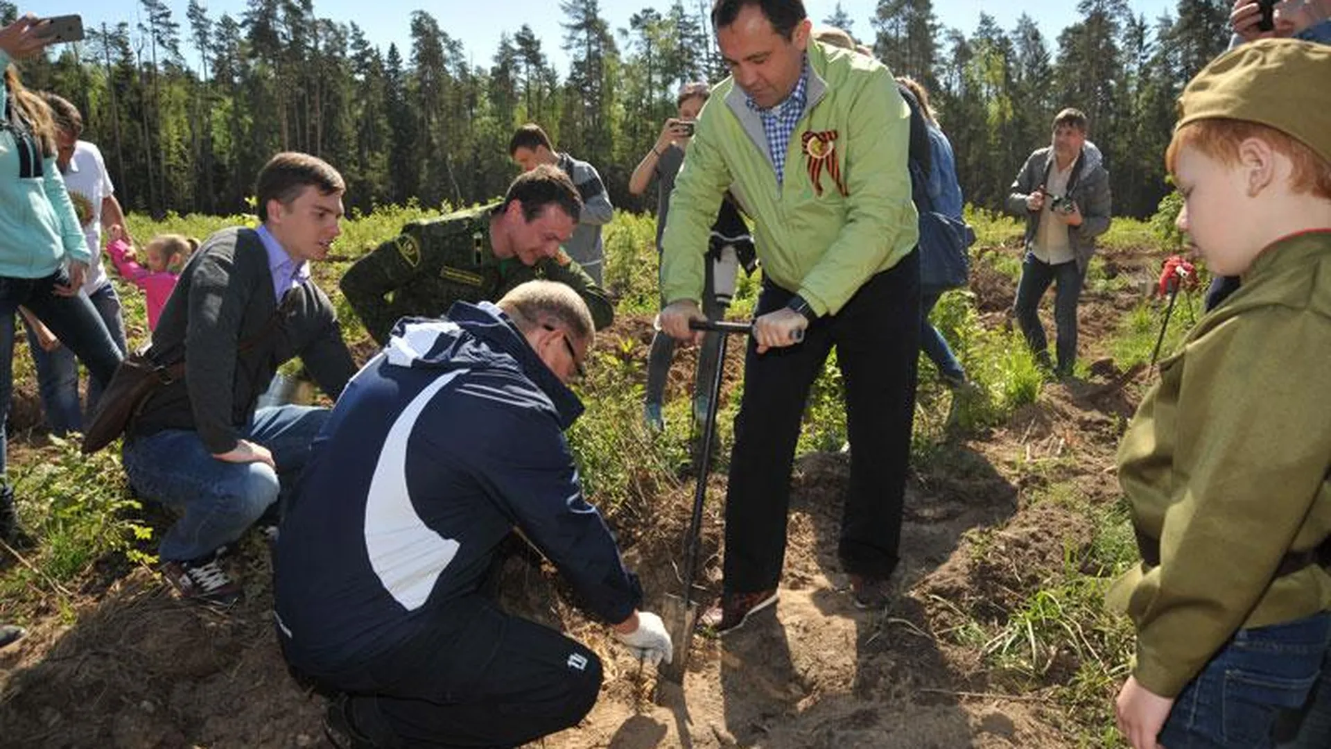 Брынцалов принял участие в акции «Лес Победы» в Балашихе