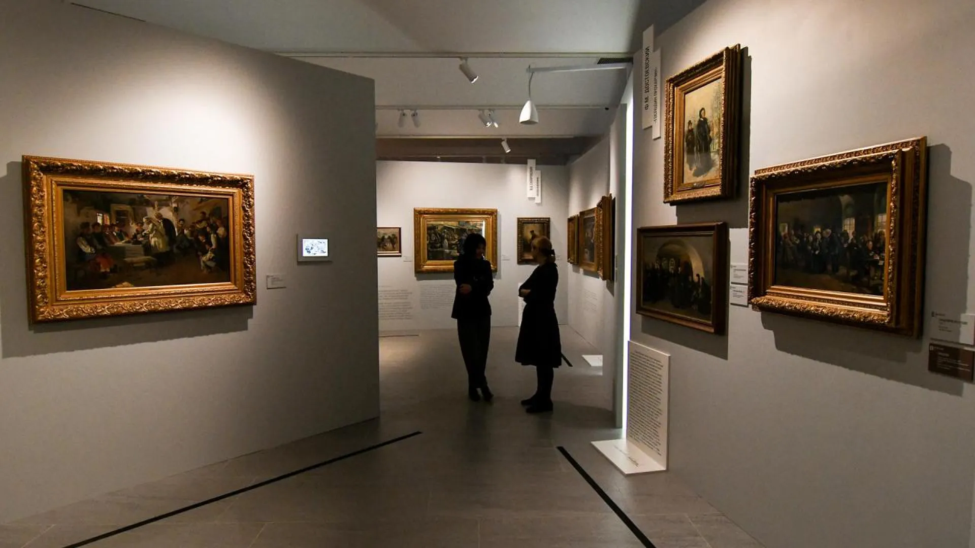 Выставка работ братьев Маковских открылась в Московской области