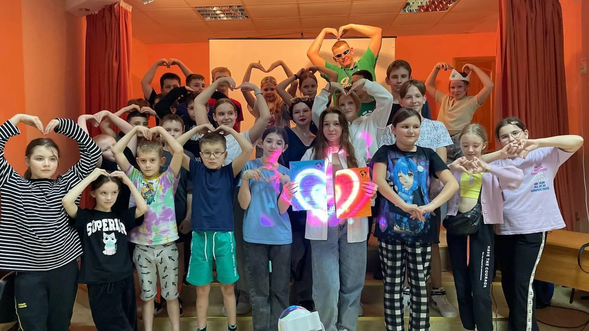 Студенты Московской области помогают детям и их родителям из Белгорода