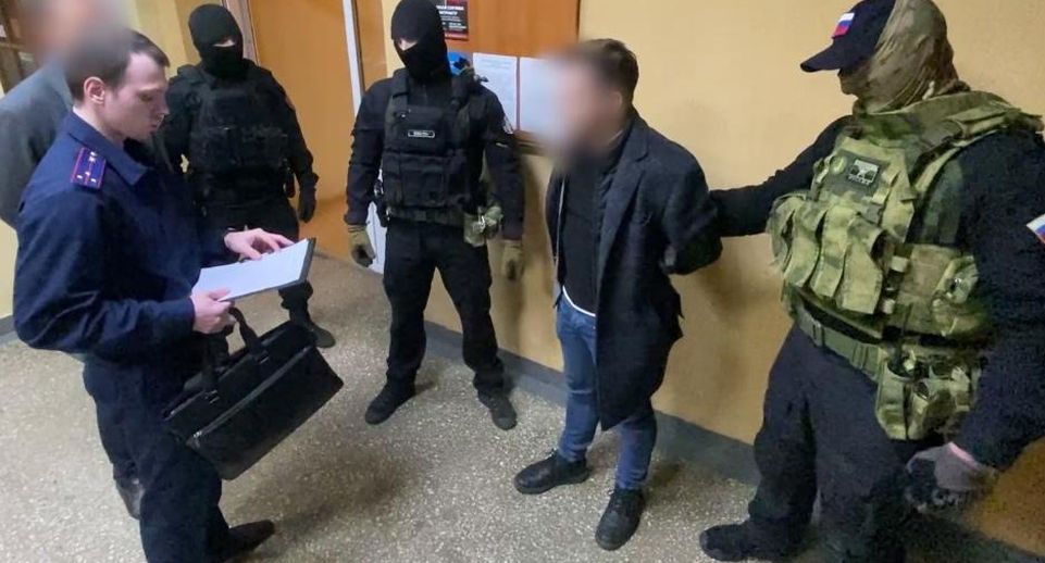 Полиция задержала замглавы администрации Пскова за взятку автомобилем