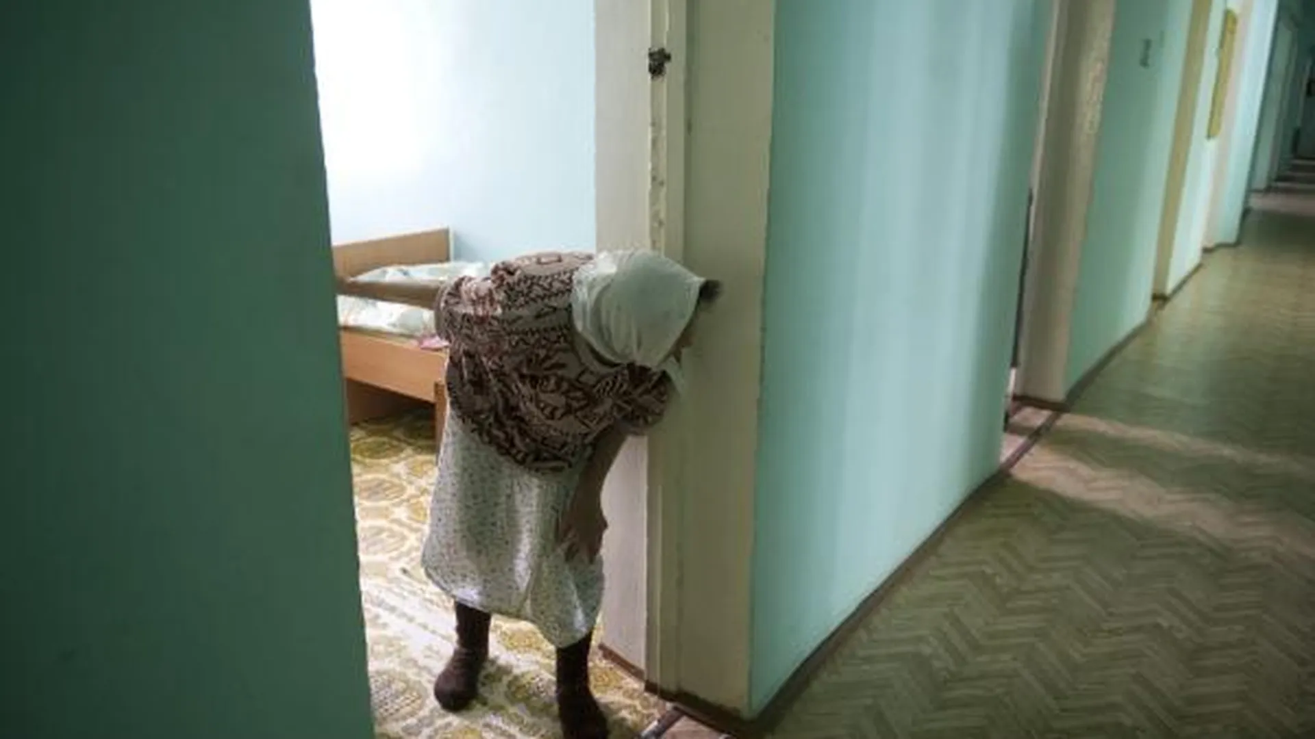 Домов престарелых в России станет меньше