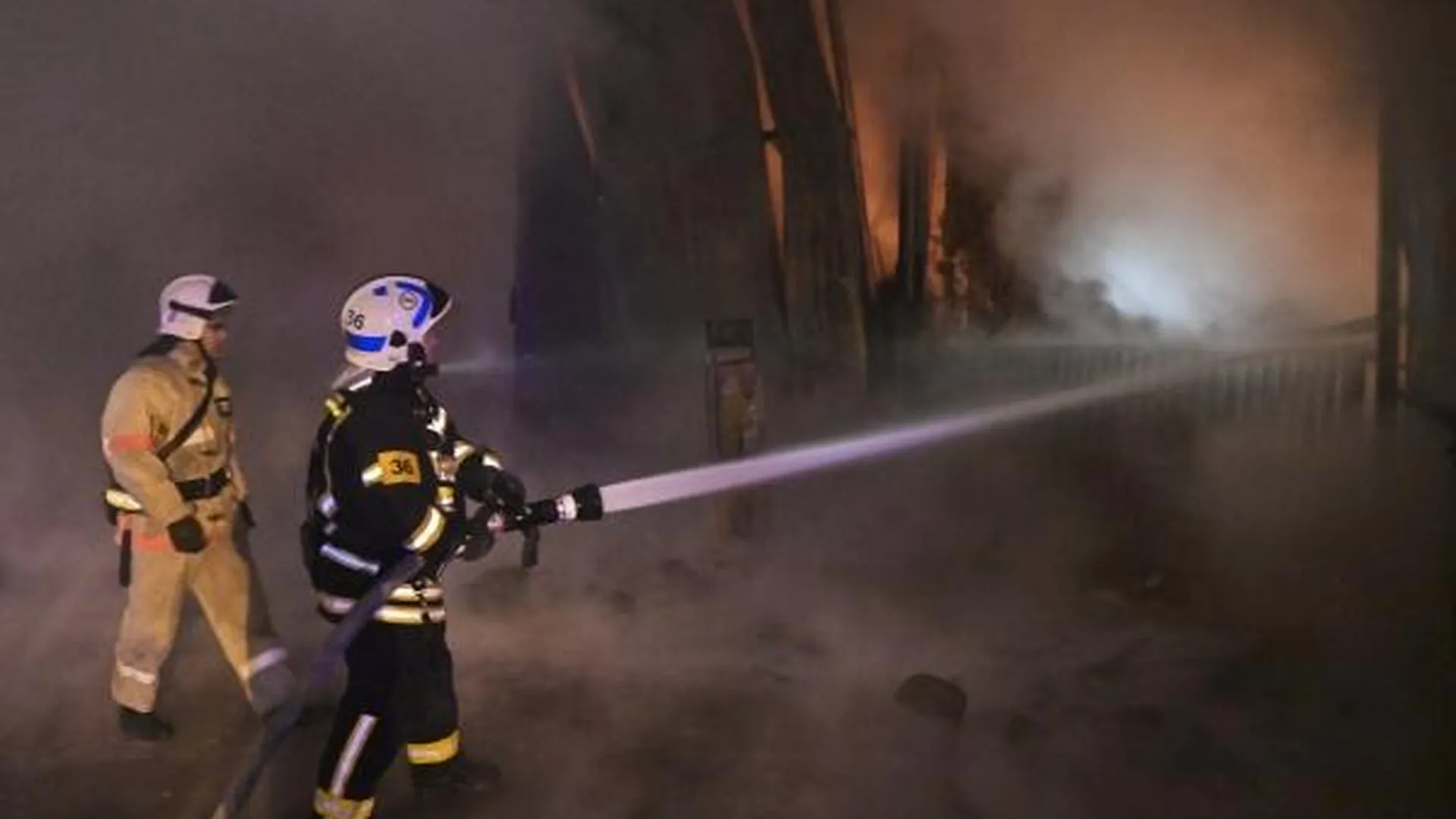В Свердловской области загорелись склады с порохом