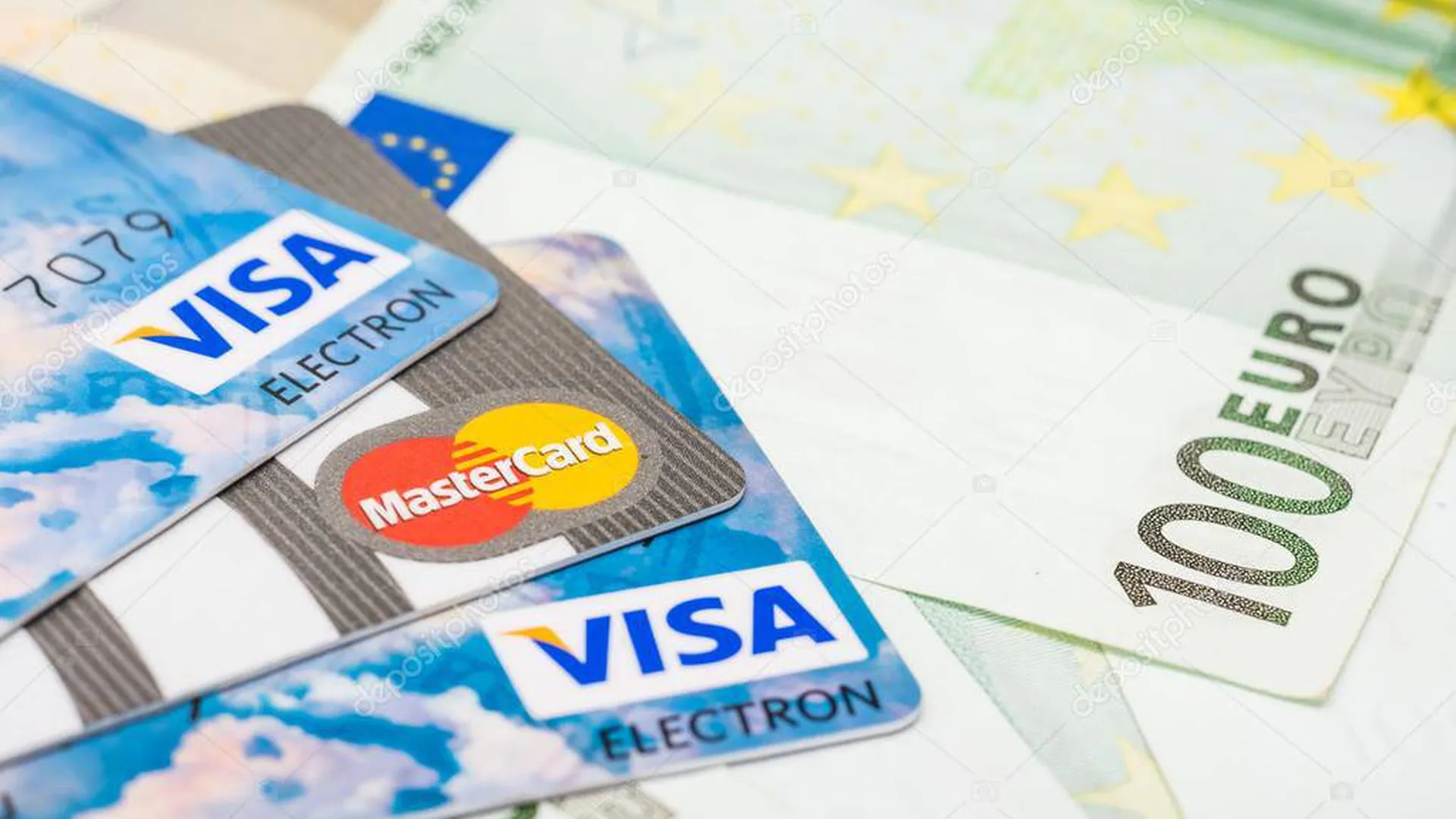 Карта visa для россиян. Пластиковая карта. Валютные пластиковые карточки. Банковские карточки Европы. Евро виза.
