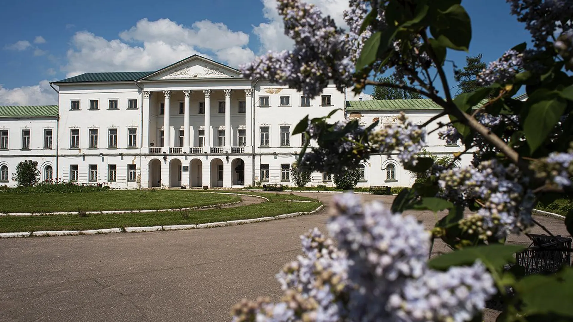 Под Подольском отремонтируют усадьбу, которой владел родственник Льва Толстого