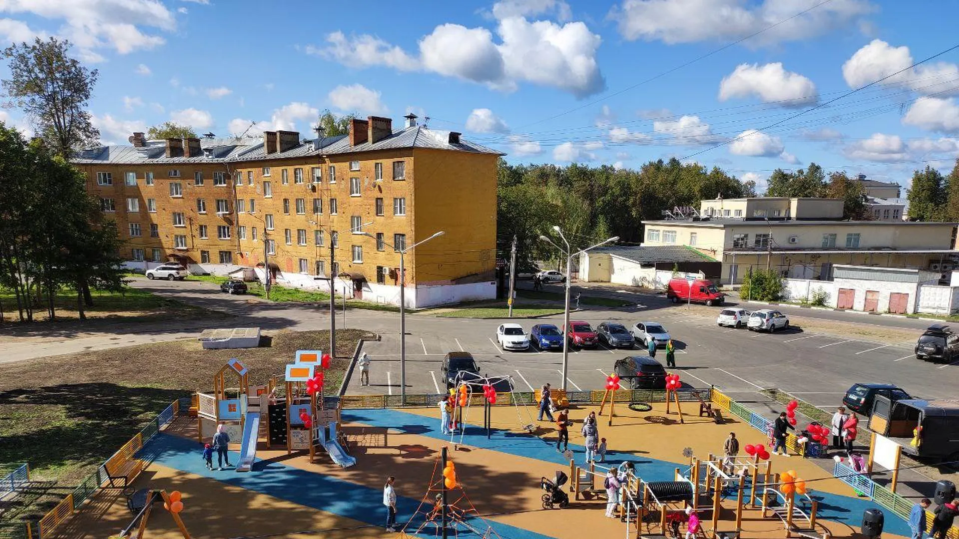 В Егорьевске открыли две новые детские площадки