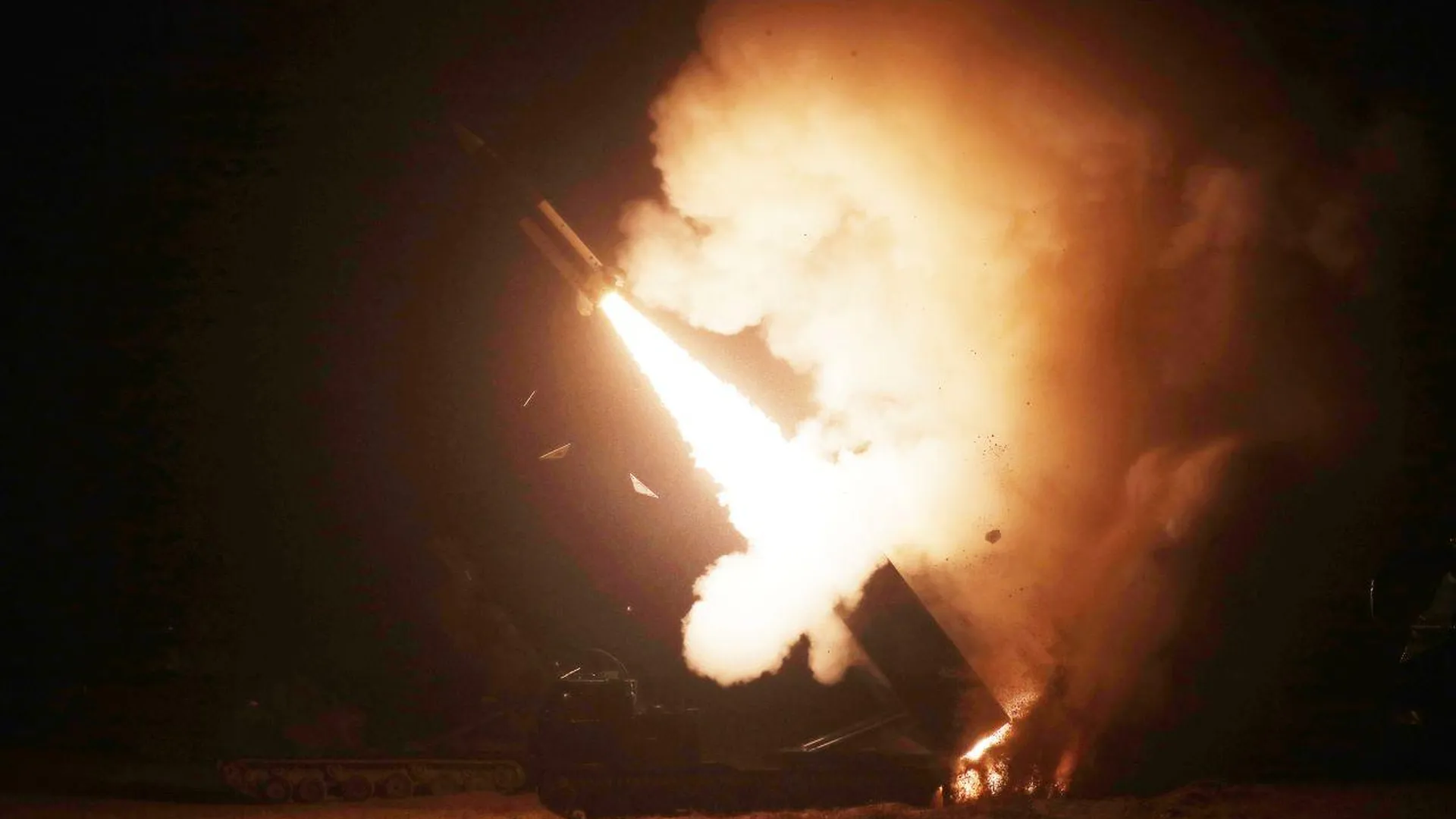 СМИ: Белый дом не принял окончательного решения о поставке Украине ракет ATACMS