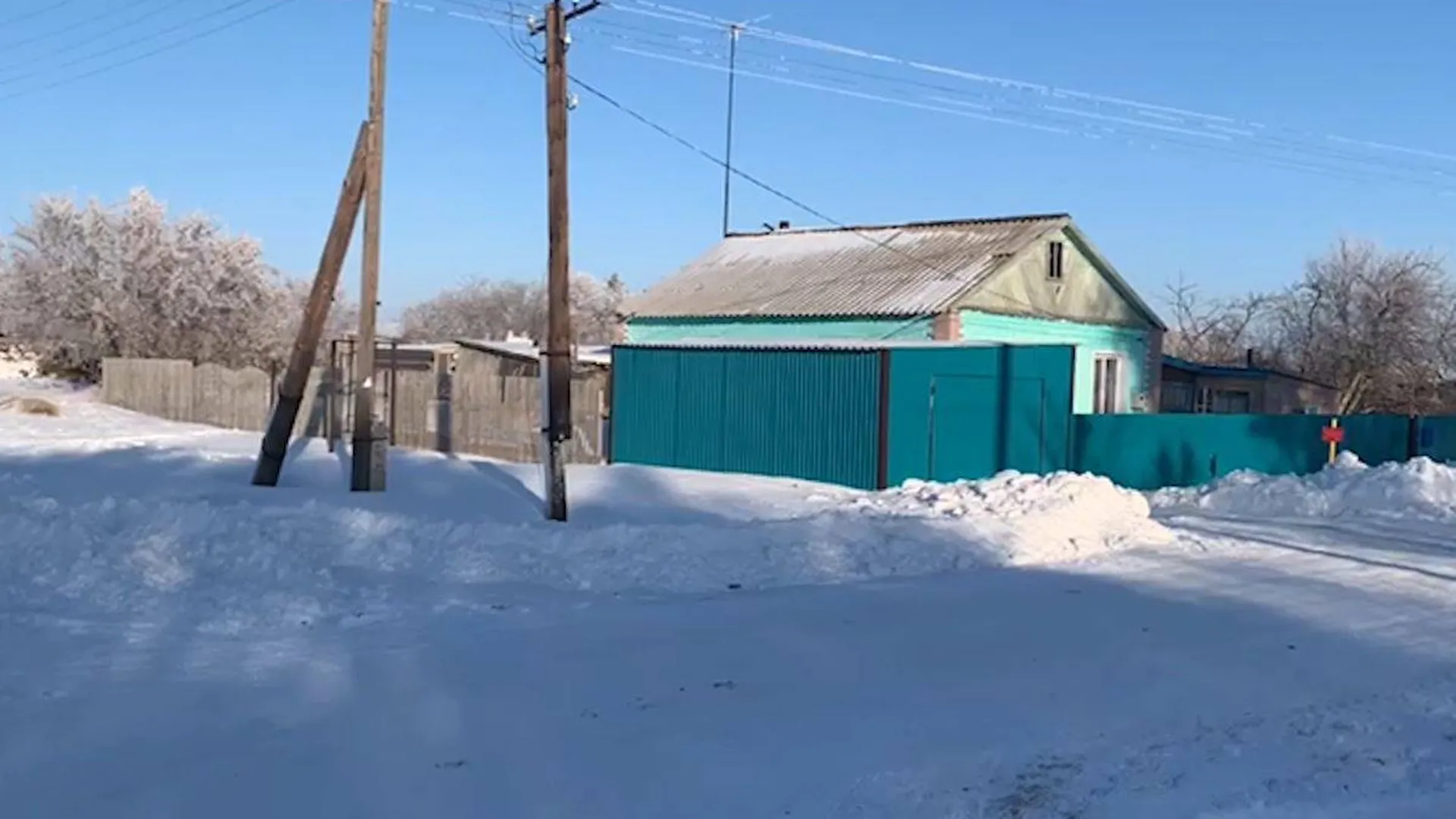 Следователи показали кадры из дома убитой в омском селе семьи