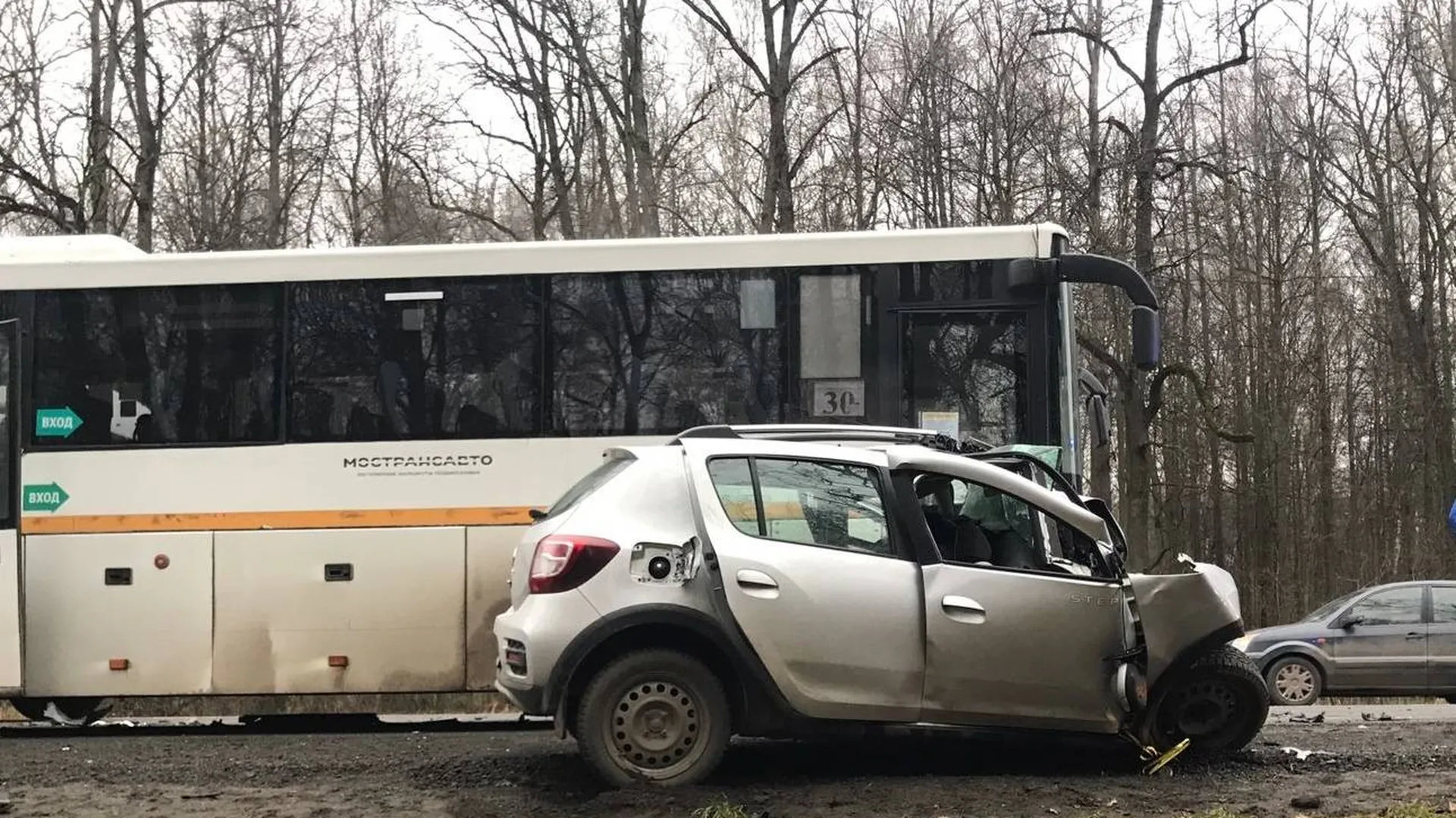 Автобус разбили