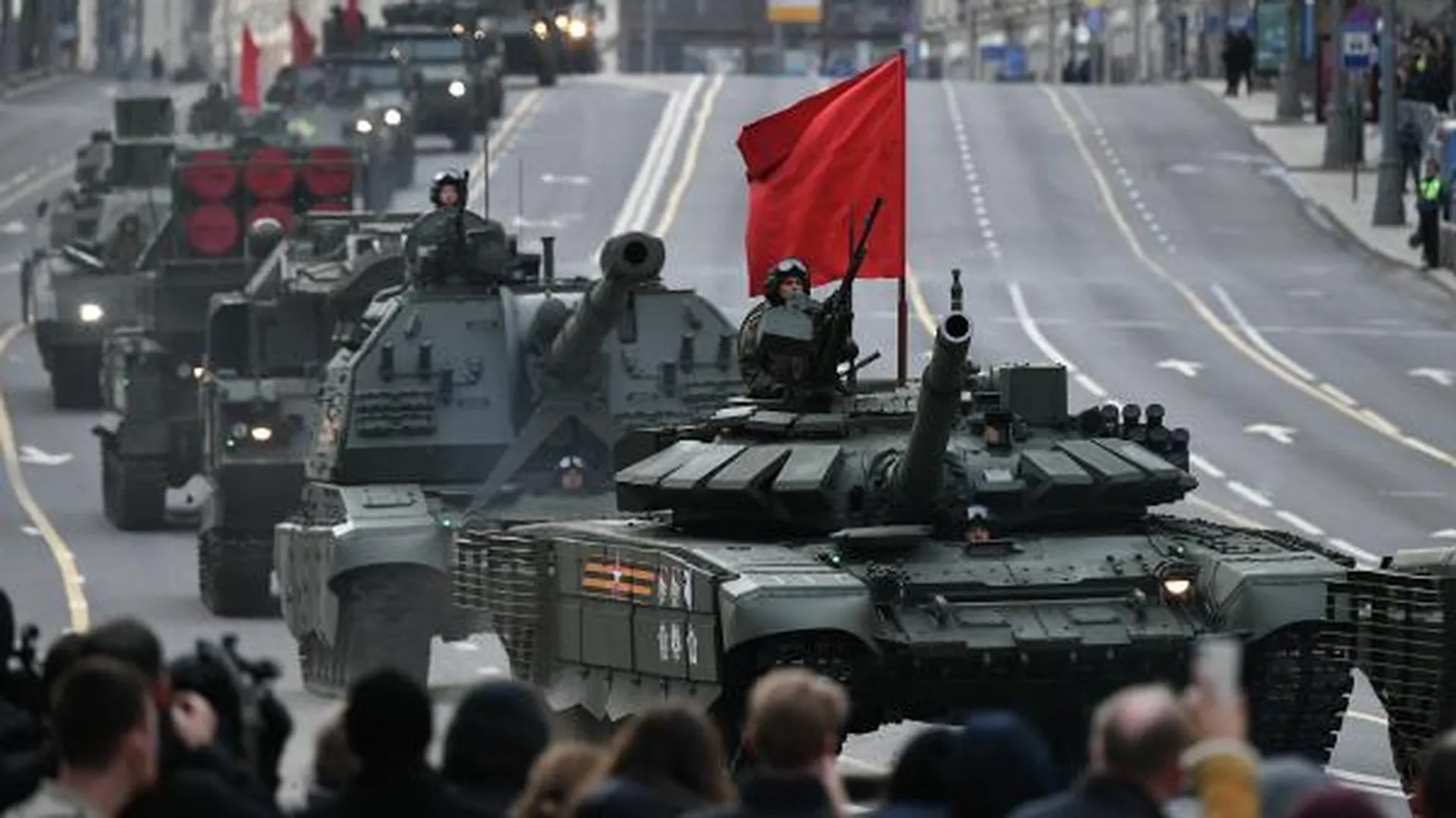 Власти Крыма объяснили решение не проводить Парад Победы