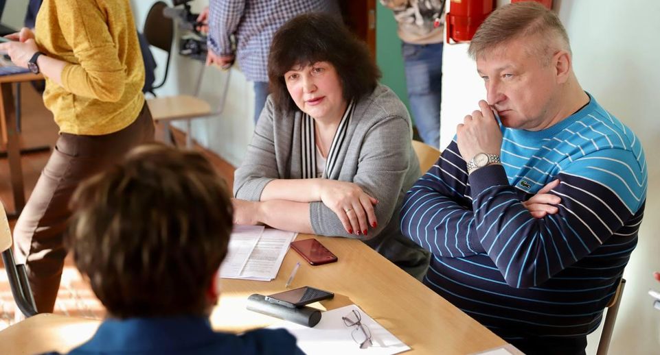 Более 40 вопросов жителей решили на выездном приеме администрации в Солнечногорске