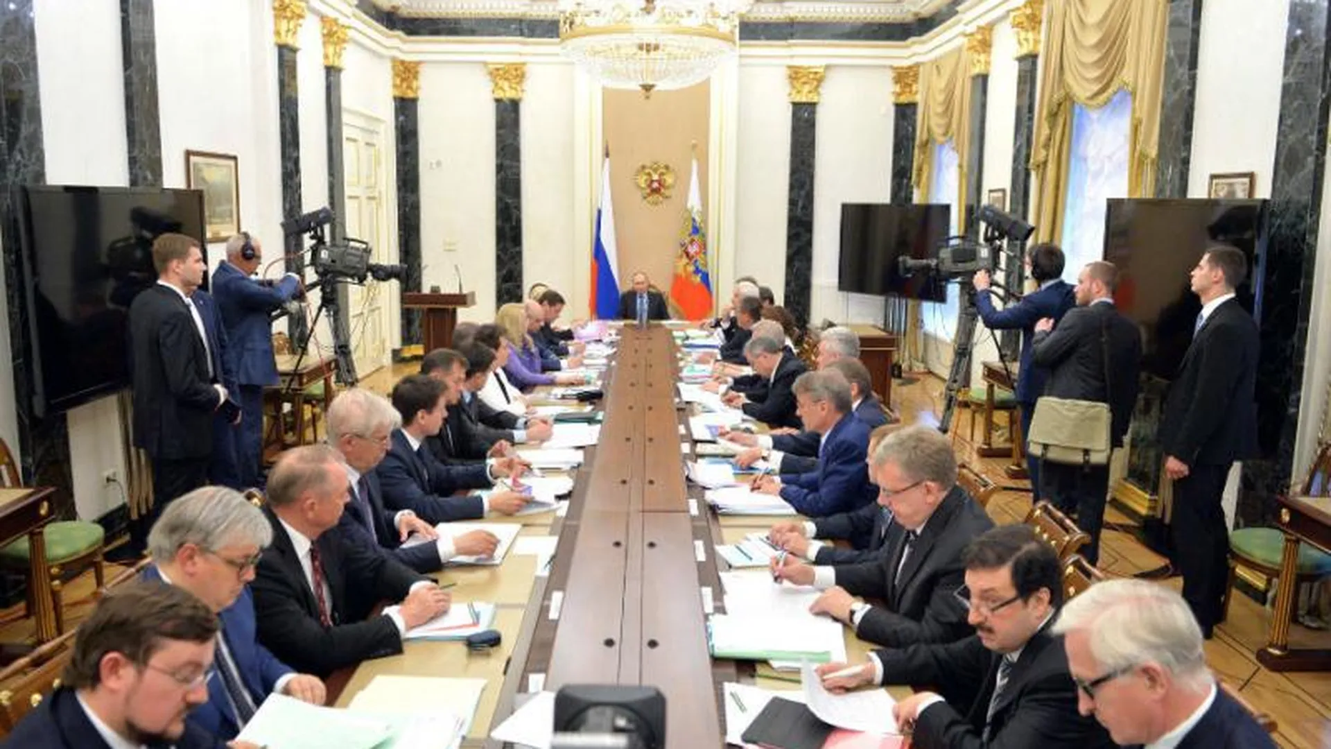 Воробьев принял участие в заседании президиума Экономического совета
