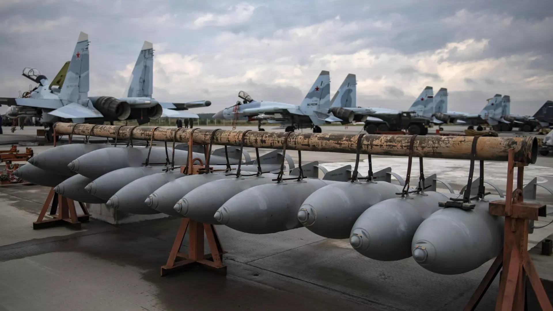 Британский аналитик признал смертельную опасность российских бомб для укрепрайонов ВСУ