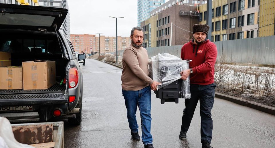 Гуманитарную помощь с бронежилетами и печками доставили из Мытищ в зону СВО