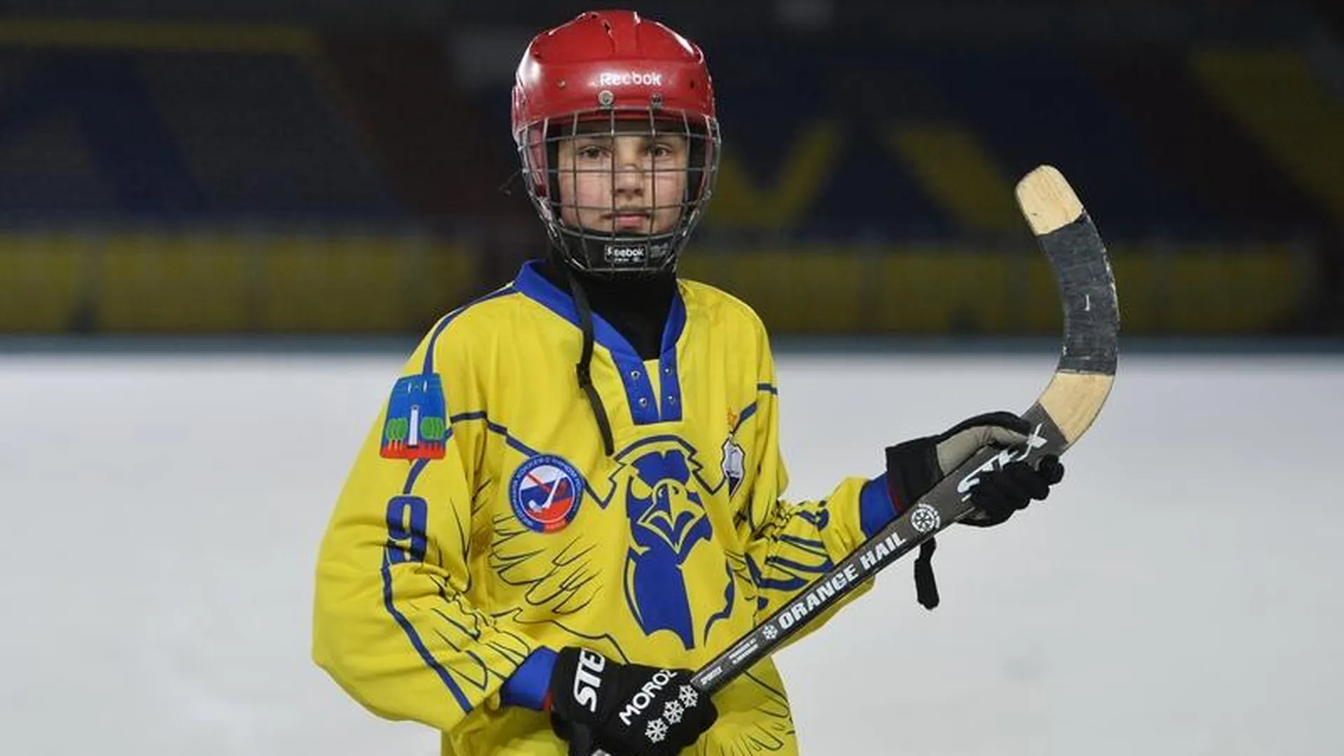 Школьник из Красногорска стал лучшим защитником области на турнире по хоккею с мячом