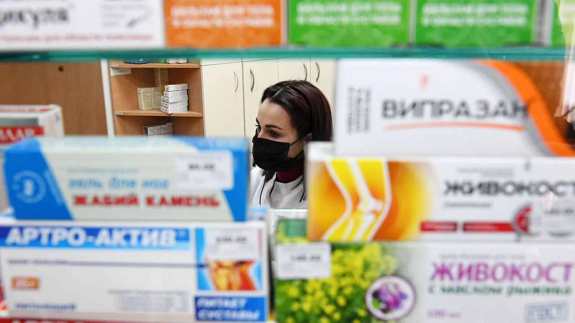 Стало известно, как санкции повлияли на поставки лекарств в Россию и из нее