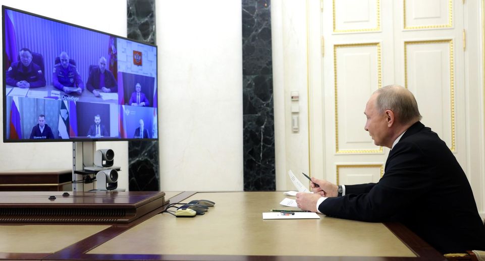 Песков: Путин требует от представителей власти корректных выражений о людях