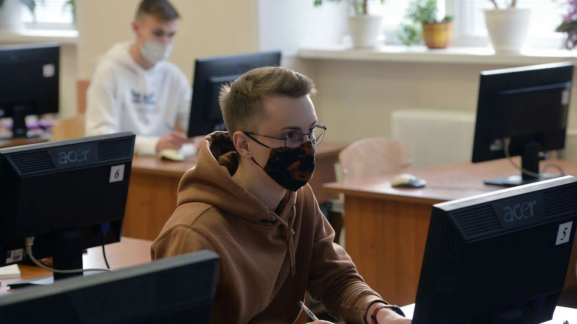 Первокурсникам российских вузов предложили дать скидку на обучение