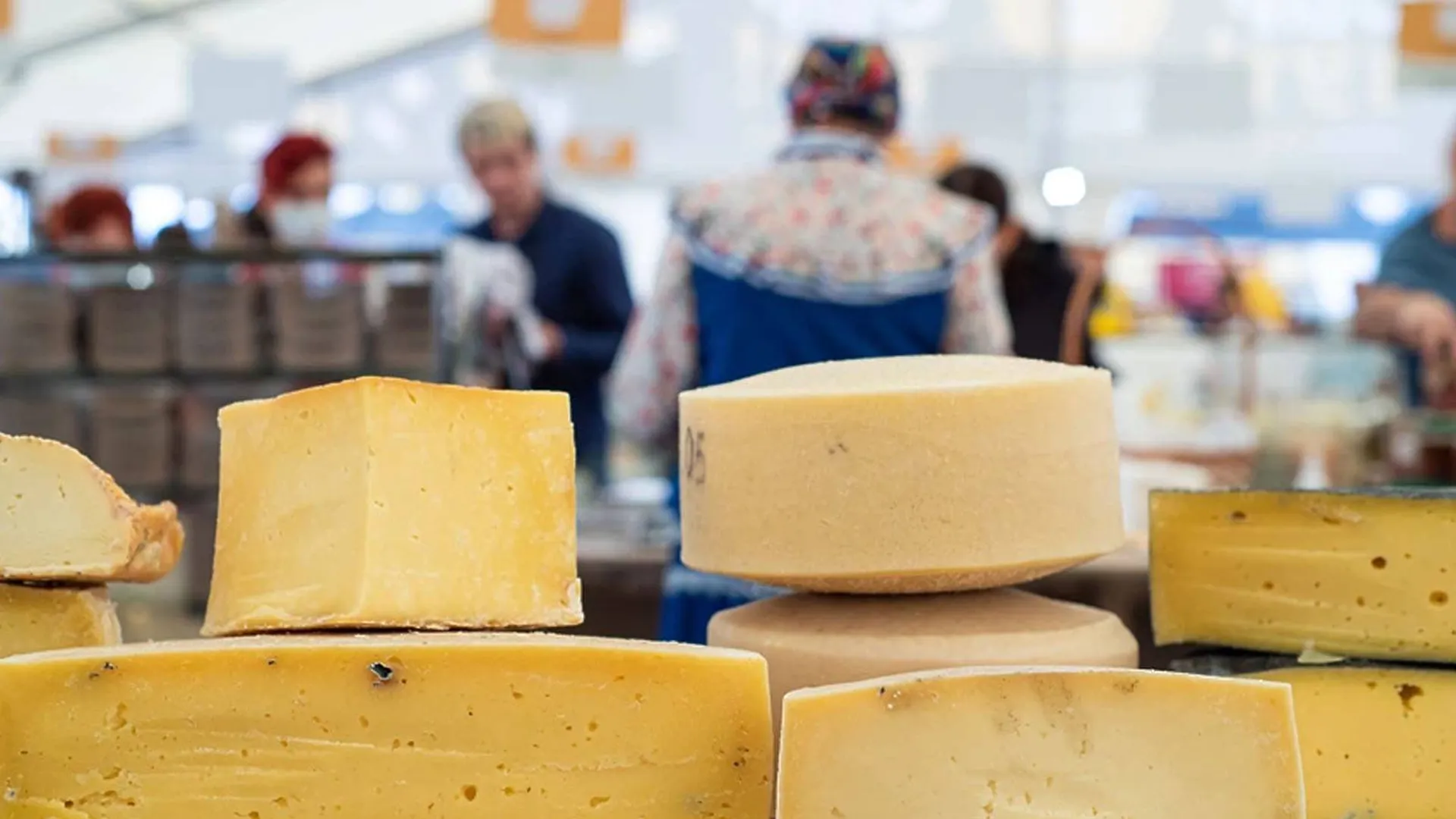 «У нас фестиваль рекордов». 150 тонн сыра планируют продать на конкурсе «Сыр! Пир! Мир!»