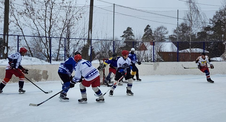 Традиционный хоккейный турнир любительских команд состоялся в Красноармейске