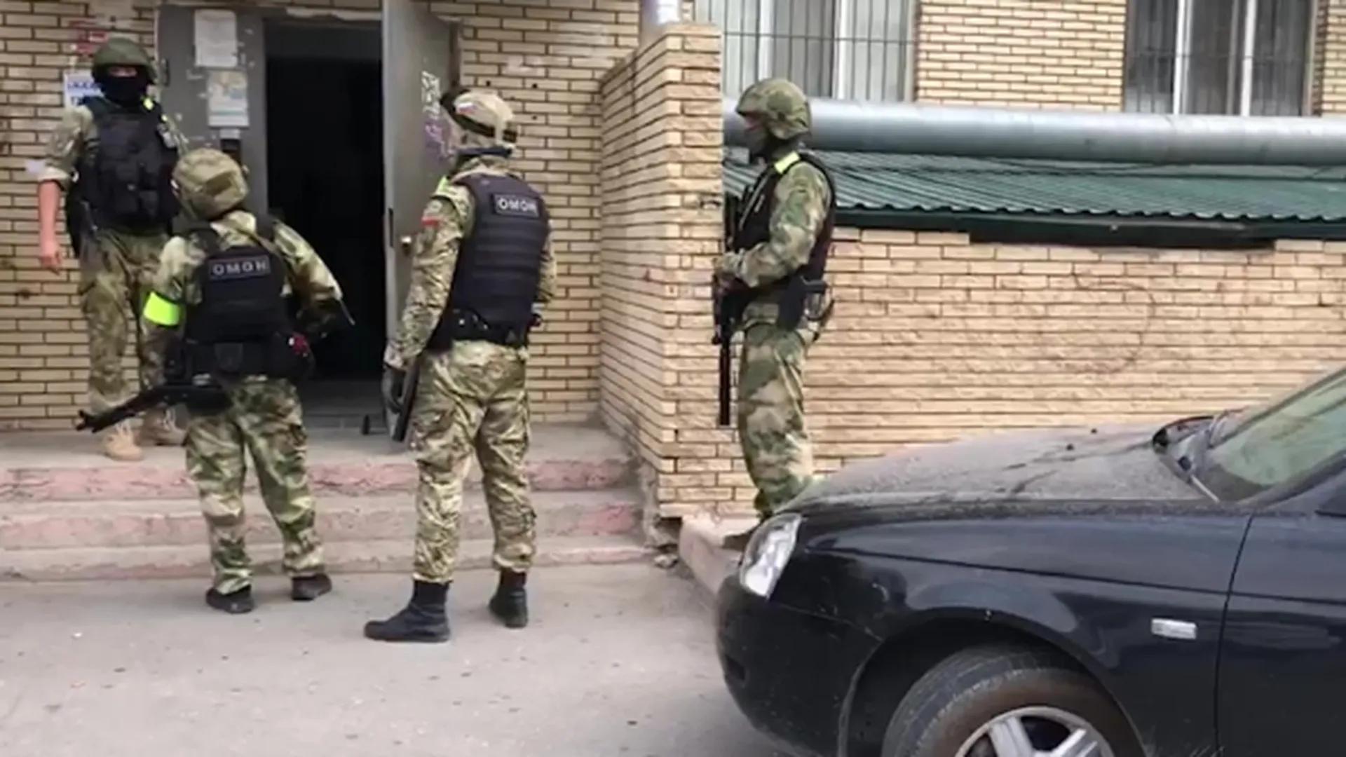 Жителя Узбекистана арестовали за призыв мигрантов к терроризму — ФСБ