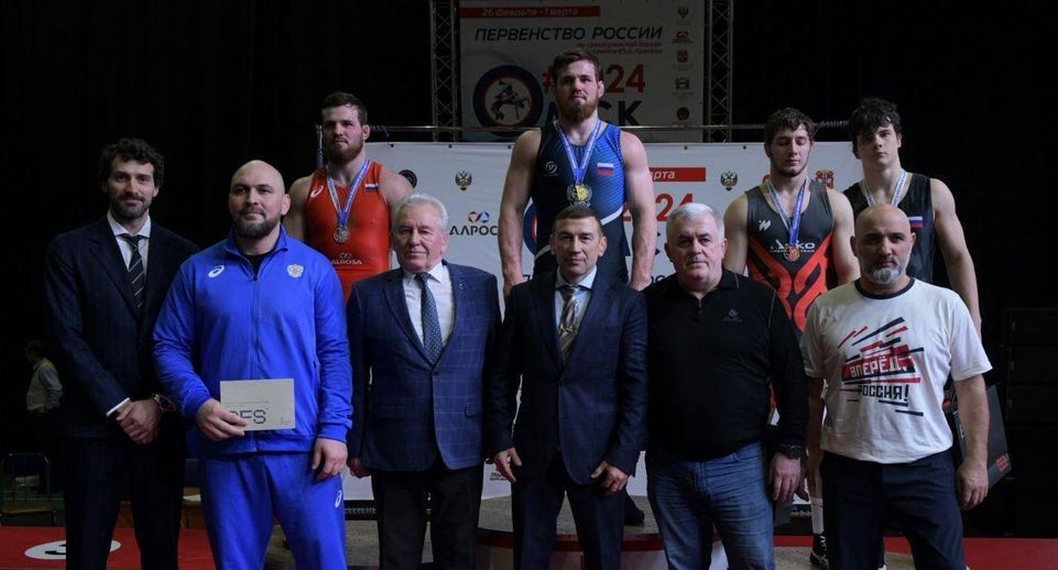 Подмосковные спортсмены завоевали 14 медалей на первенствах России по греко-римской борьбе