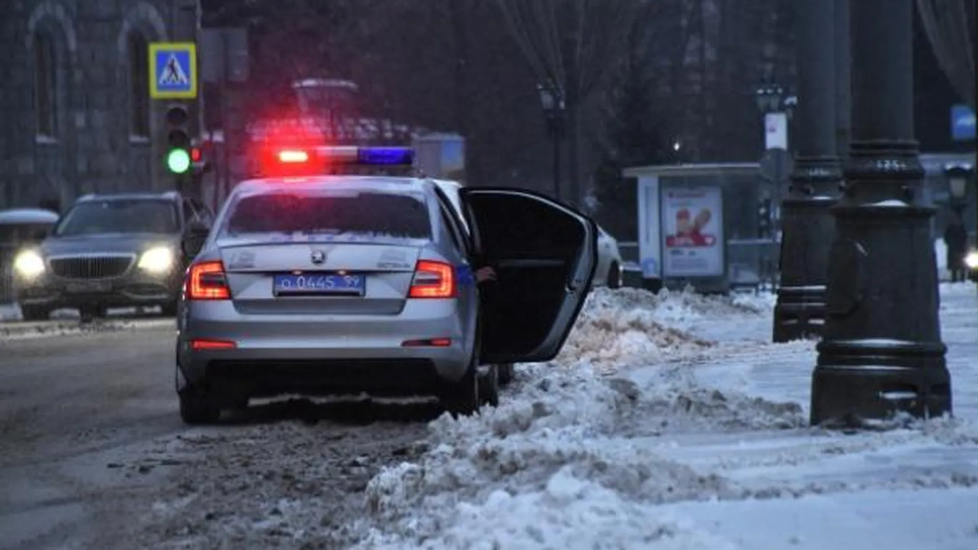 Банда вымогателей напала на сына профессора МГУ в Москве