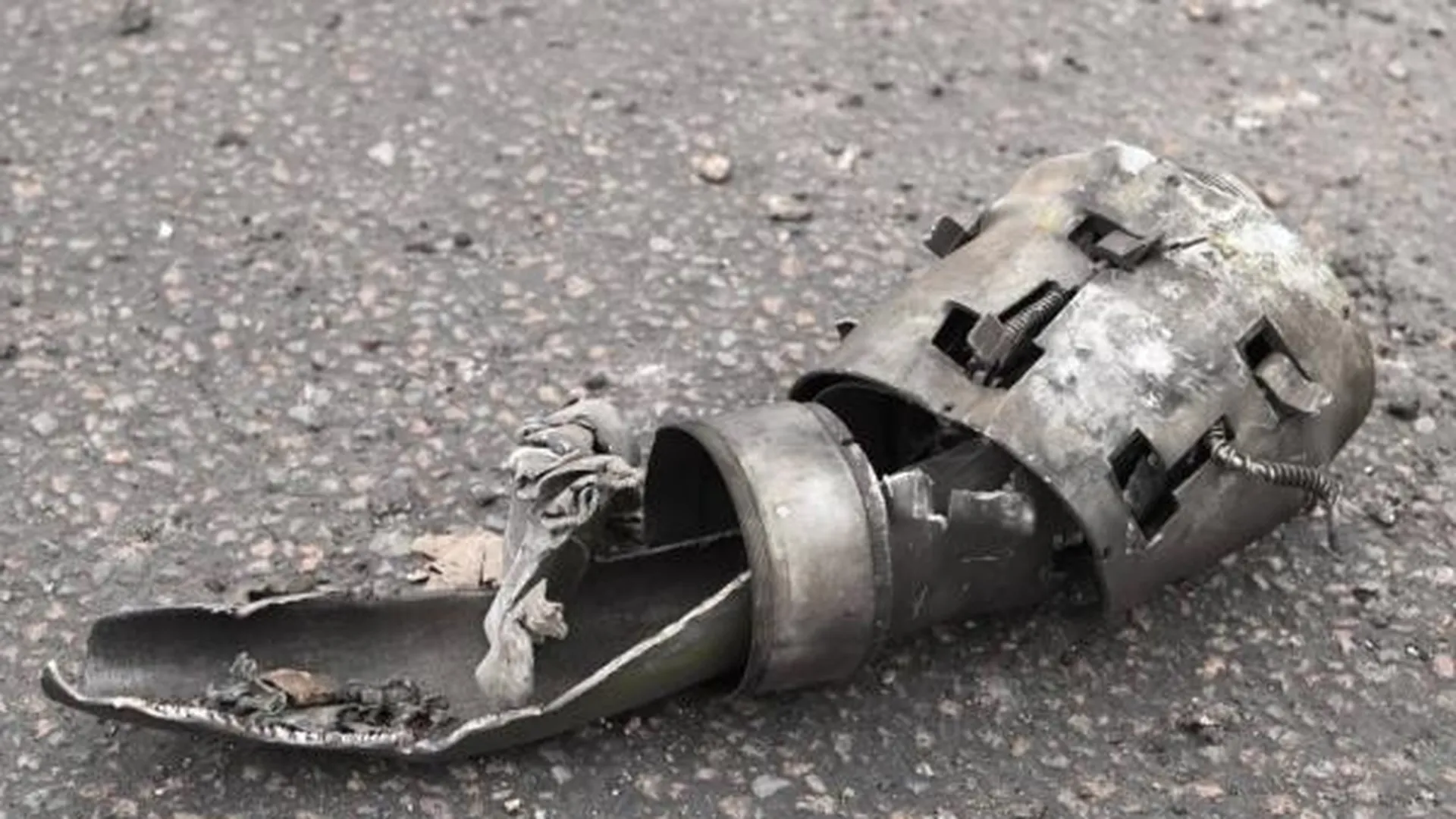 Более 20 воздушных целей сбили над Белгородом, пострадал один человек
