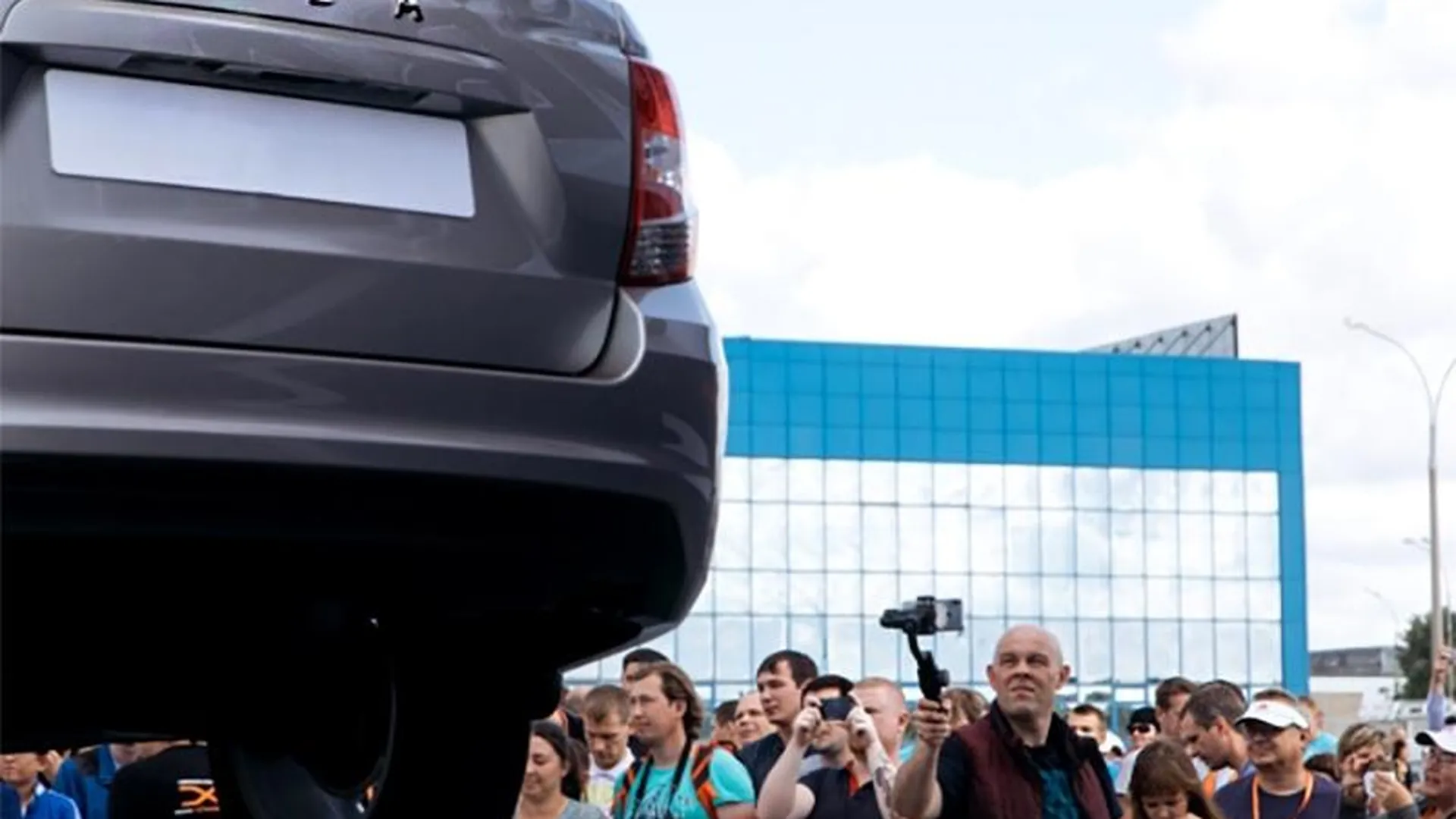 Друг и АвтоВОЗ: жители Подмосковья предложили названия для новых моделей Lada