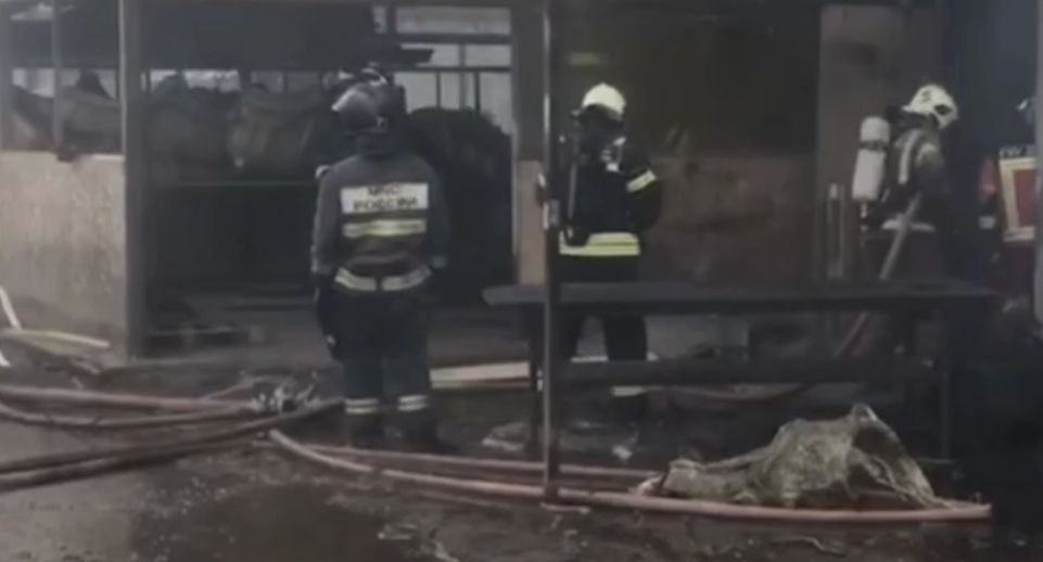МЧС сообщило о локализации пожара на складе в Химках на 150 «квадратах»
