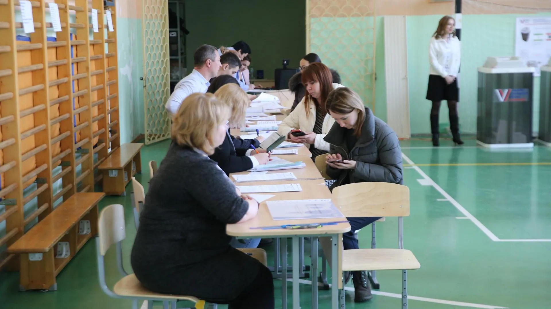 Депутаты отметили высокую явку на избирательных участках в Химках