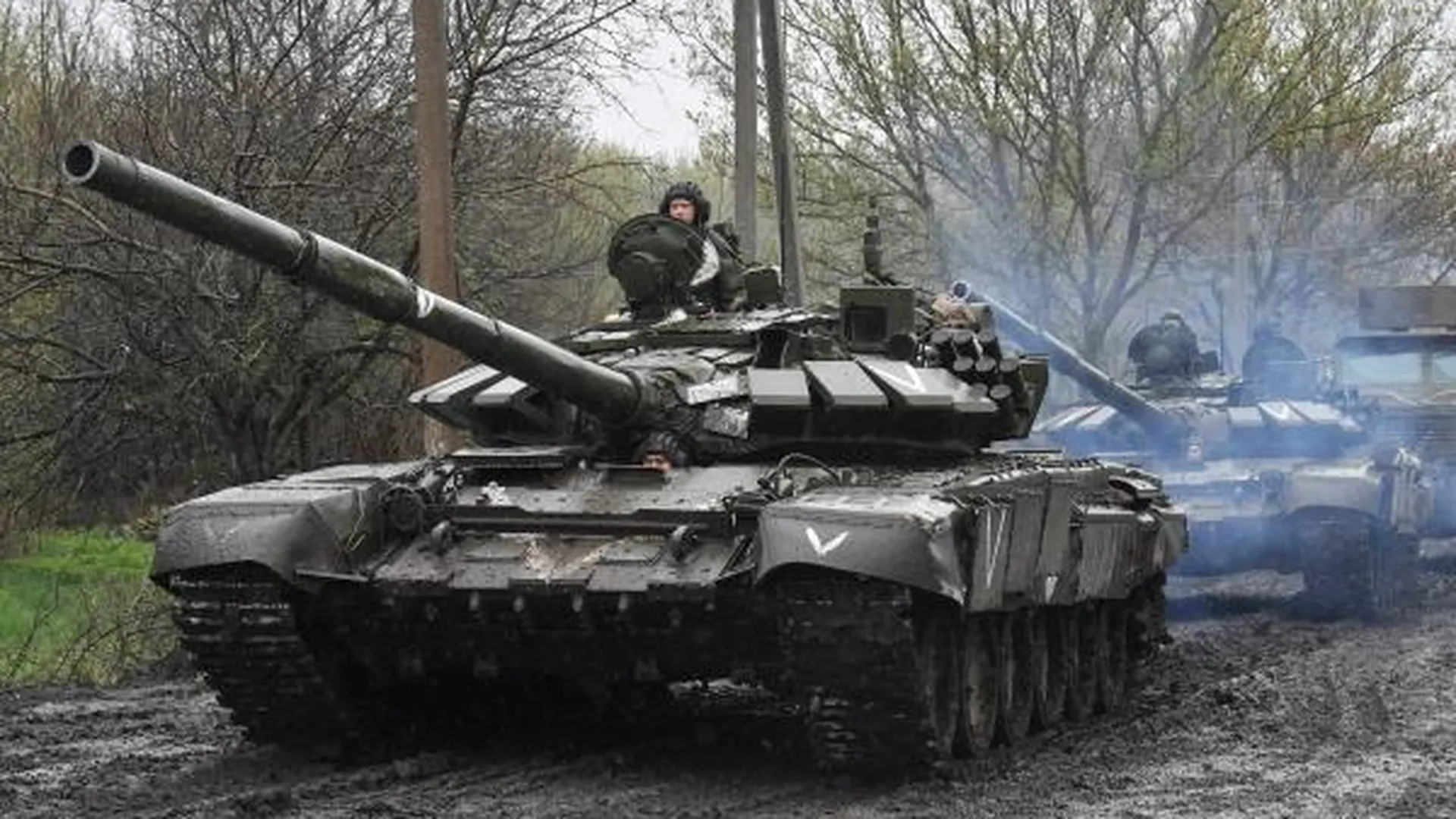 Т военная операция. Танк т72 на Украине. Т-90 на Украине 2022. Танк т-72 на Донбассе. Танк ВСУ.