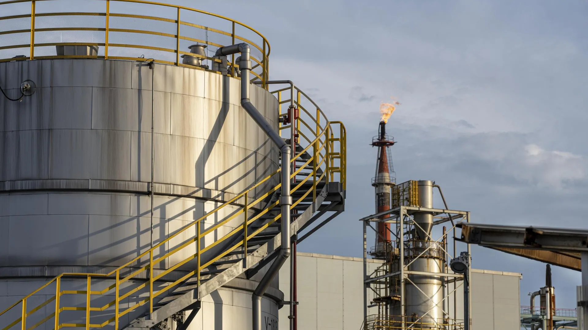 «Башнефть» установила ограждения от беспилотников на нефтезаводах