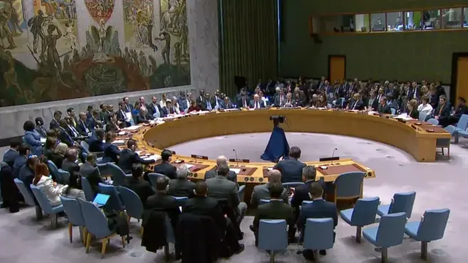 Совет безопасности оон принимает. Совет безопасности ООН. Зал Совбеза ООН. Заседание Совбеза ООН. Заседания Совбеза ООН 1965 -1975.