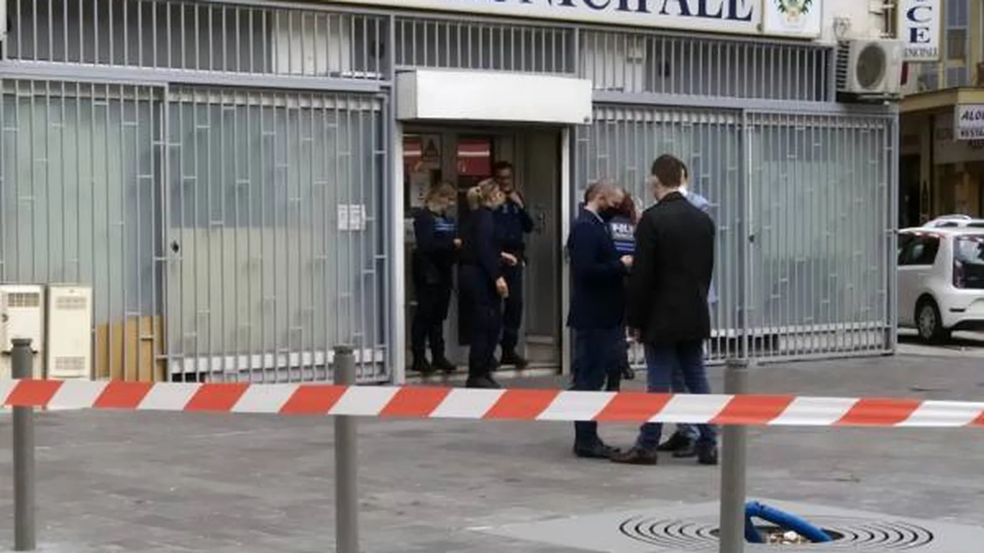 Француза приговорили к тюрьме спустя два дня после пощечины Макрону