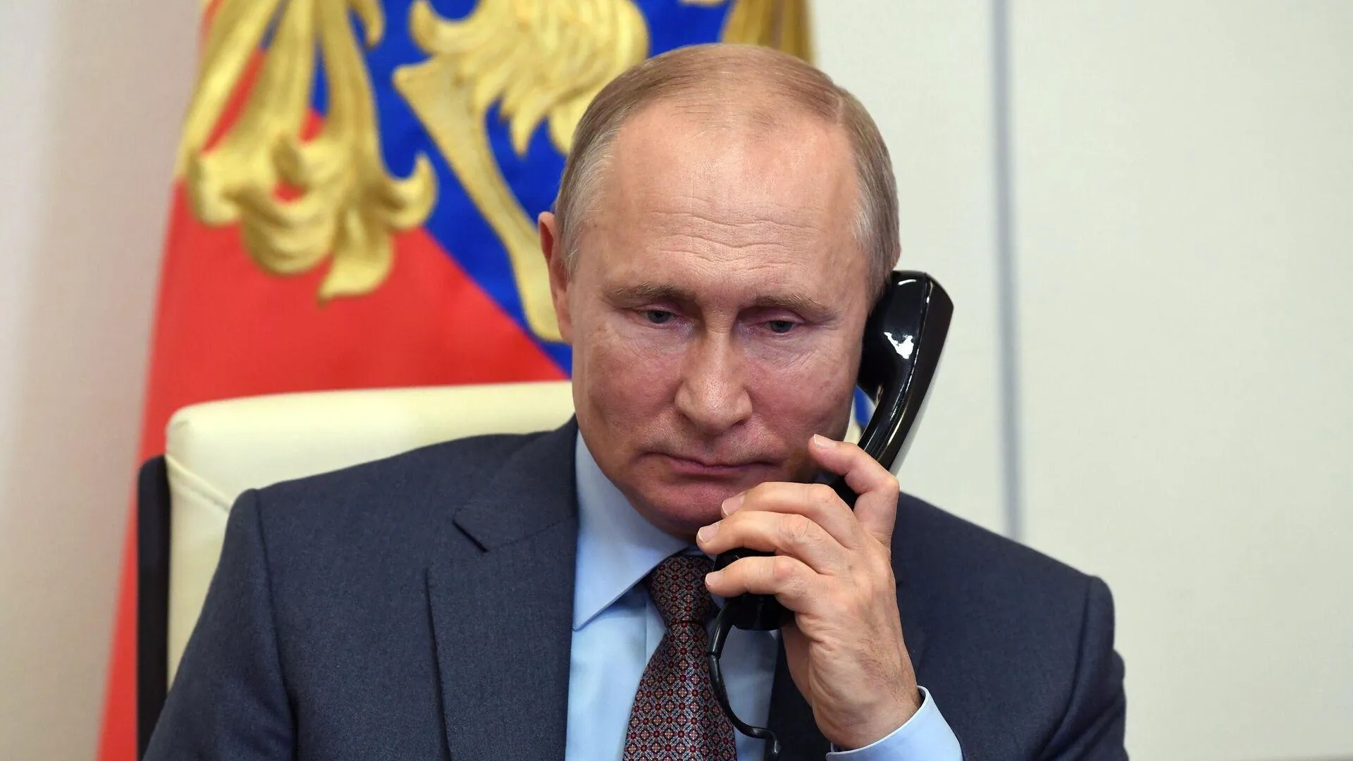 Путин провел телефонные переговоры с Мадуро