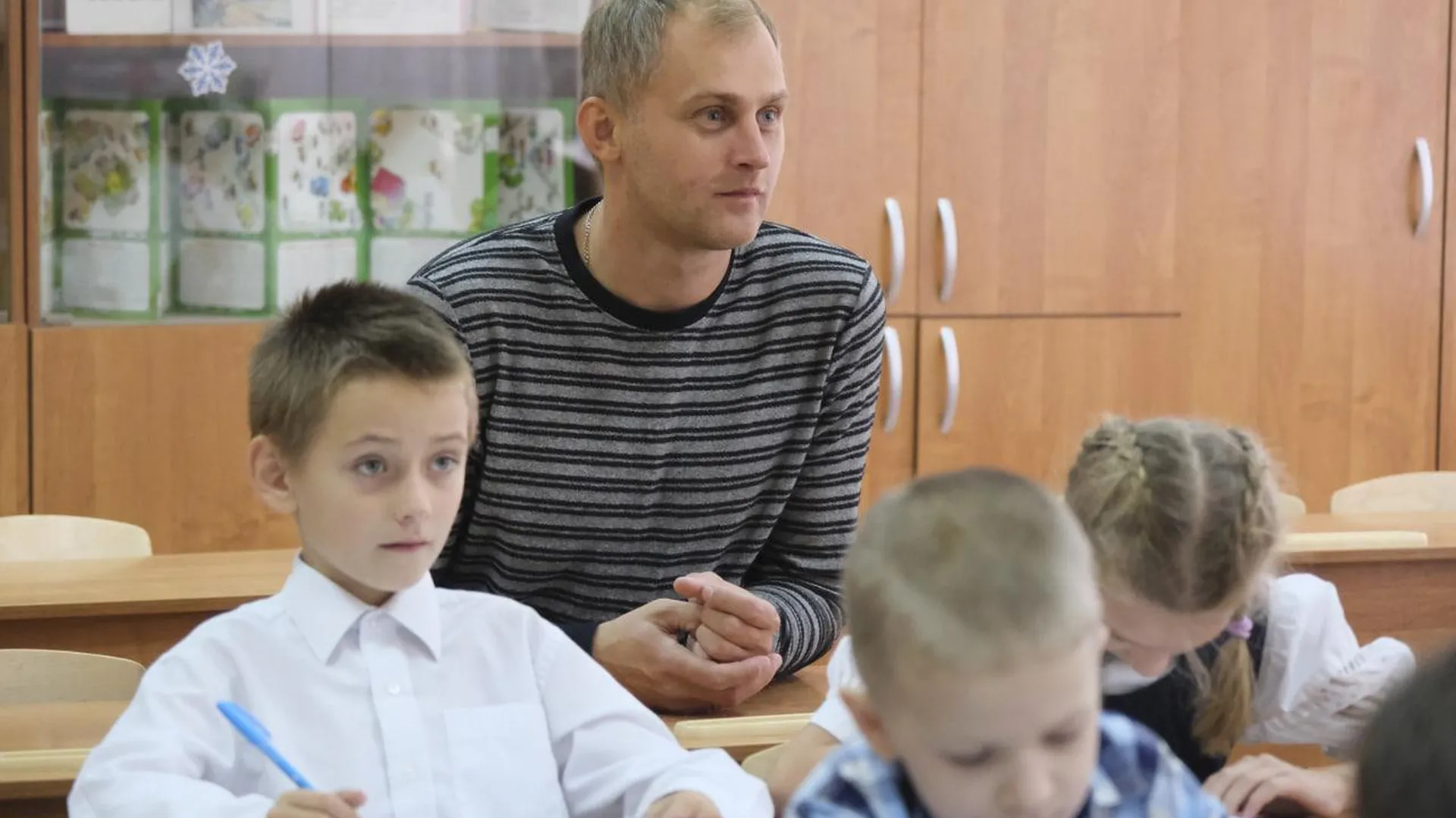 Лауреат «Учителя года Подмосковья» Дмитрий Решетов стал самым молодым директором школы в Пущине