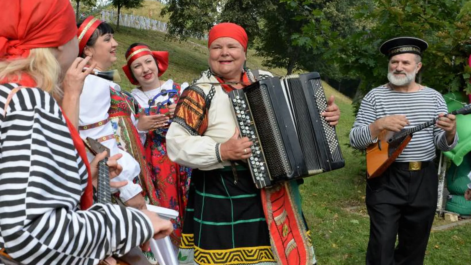 Фестиваль «Славянское подворье» собрал более 80 коллективов со всего Подмосковья