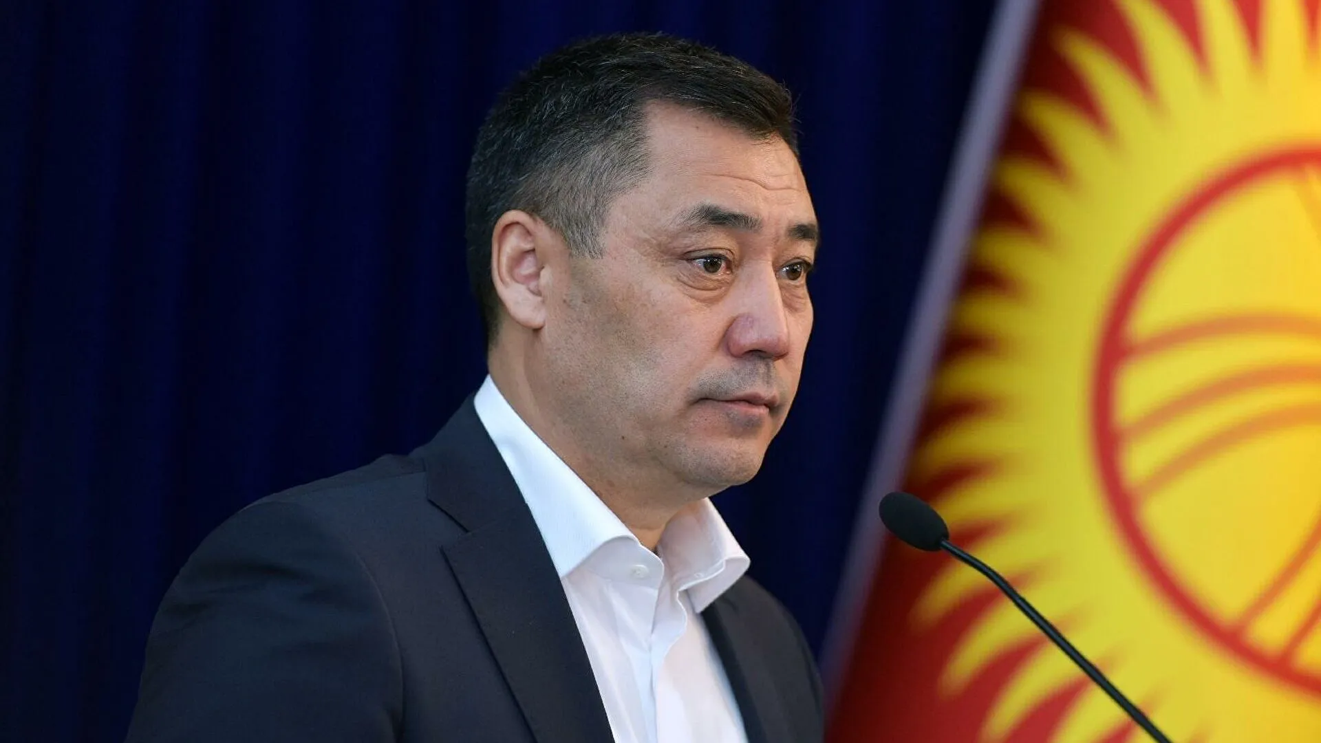 Власть в Киргизии перешла к оппозиционеру Жапарову