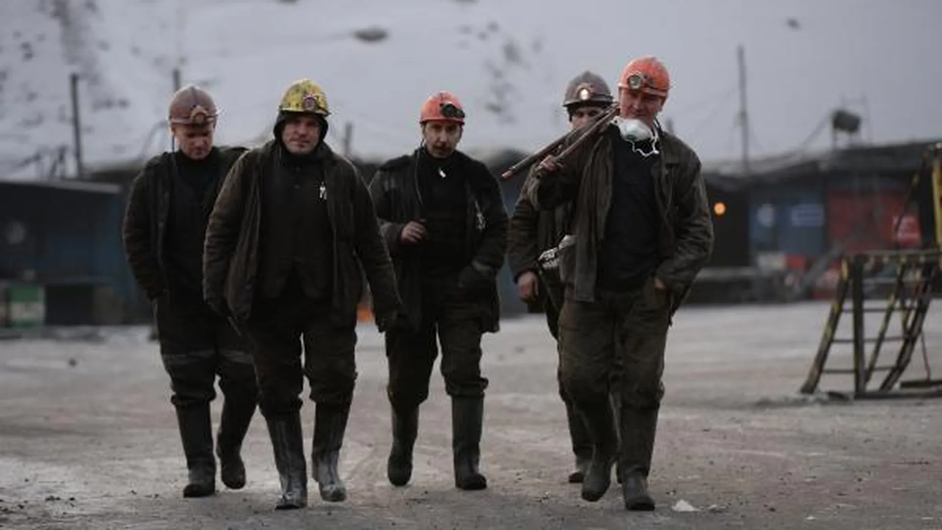На двух шахтах Кузбасса произошла остановка вентиляторов