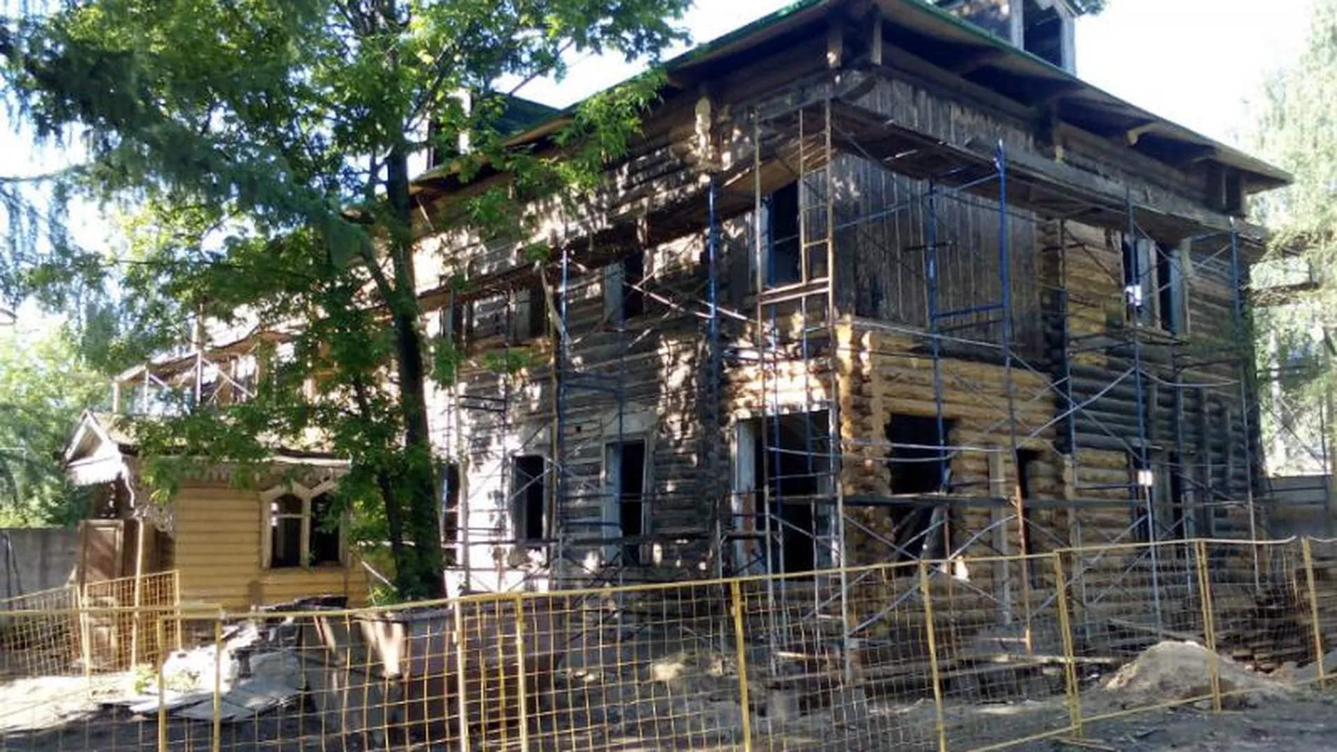 Дом Майкла Лунна восстанавливают в Балашихе