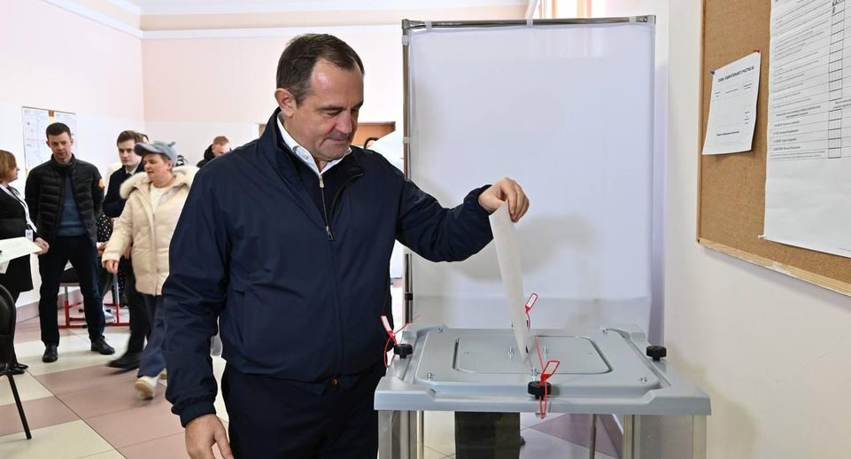 Игорь Брынцалов проголосовал на выборах президента России в Дзержинском