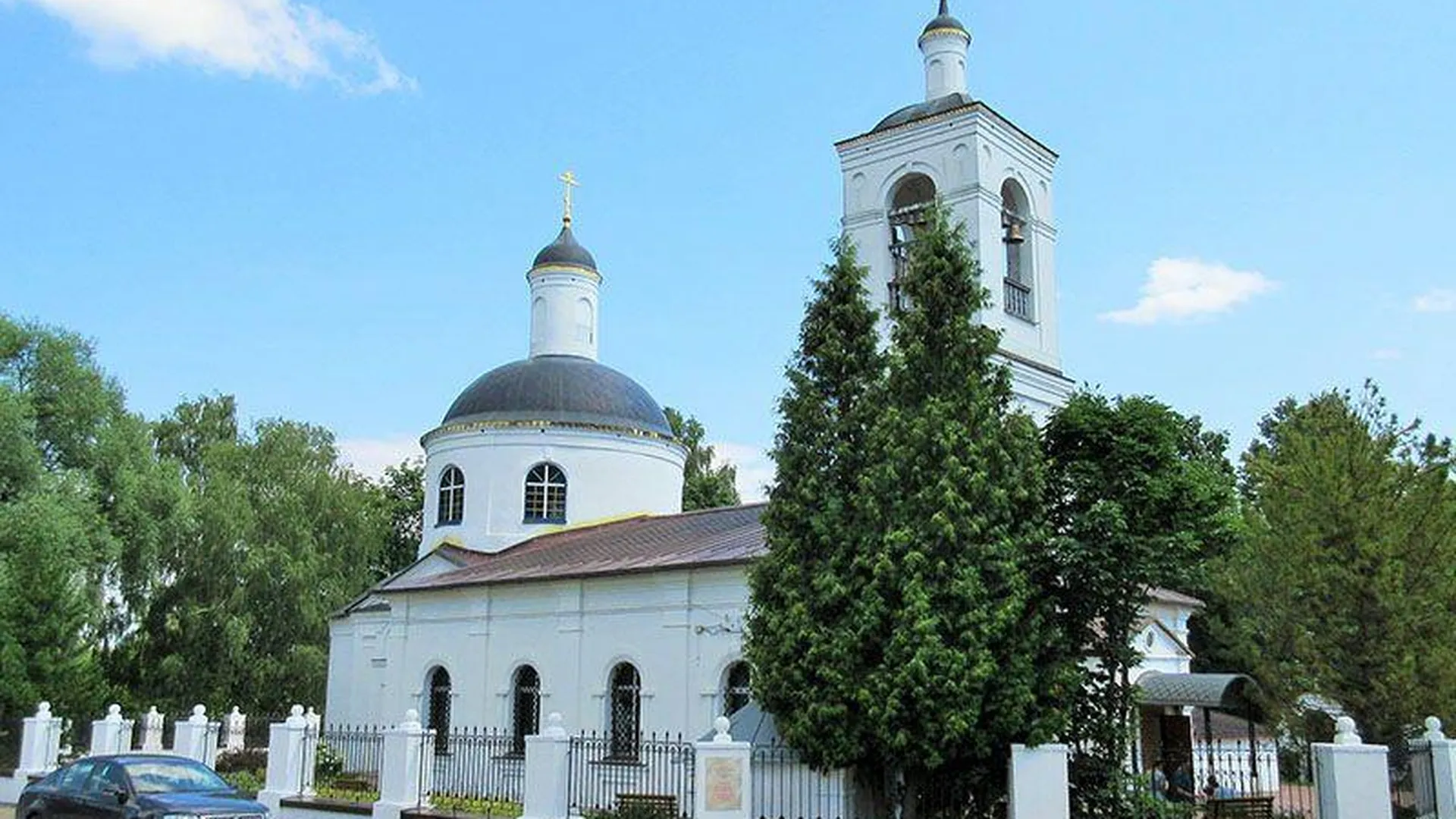 Тихвинская церковь в Белопесоцком