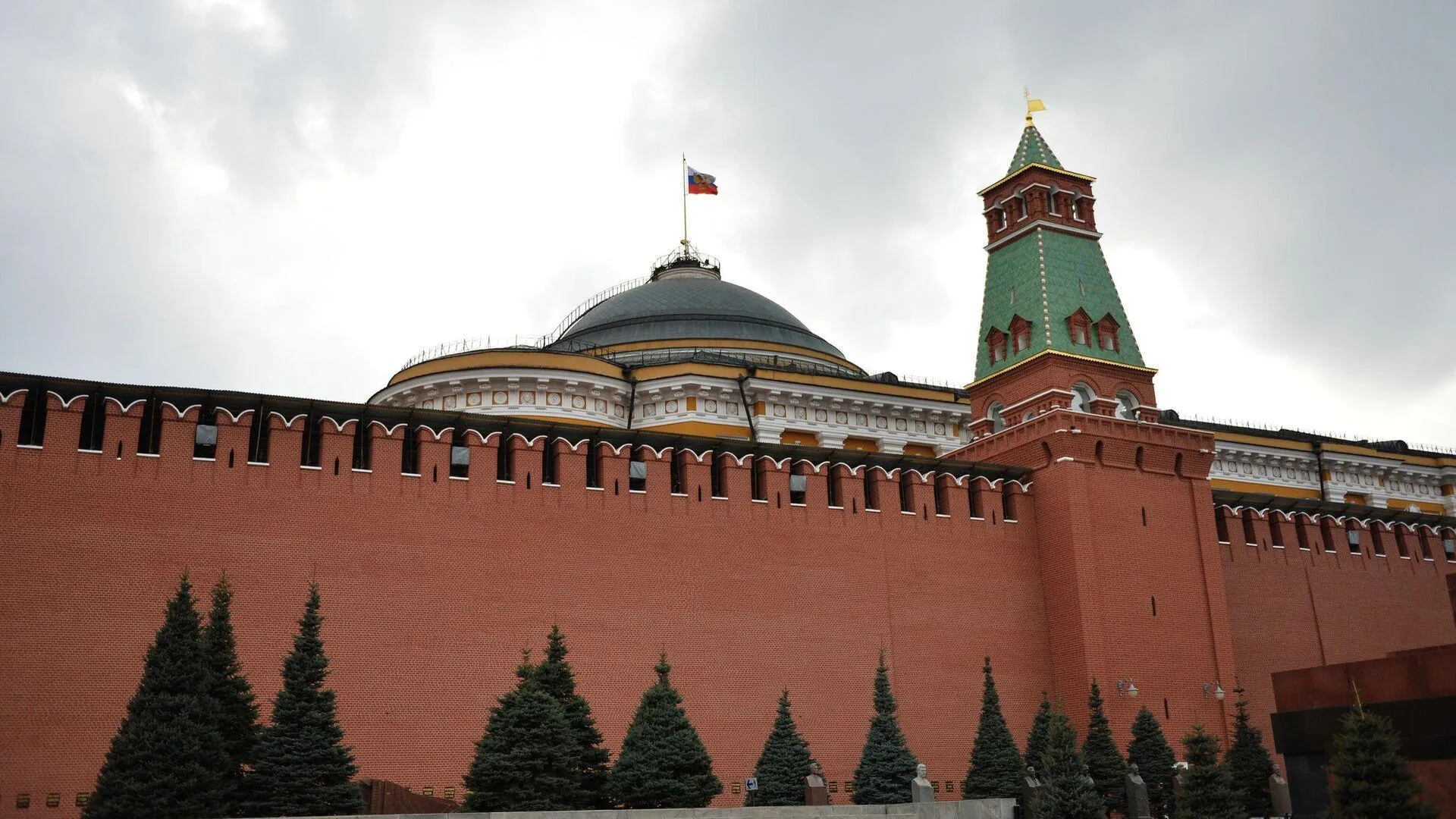 Кремль не пытался «обратить в свою веру» журналиста Карлсона