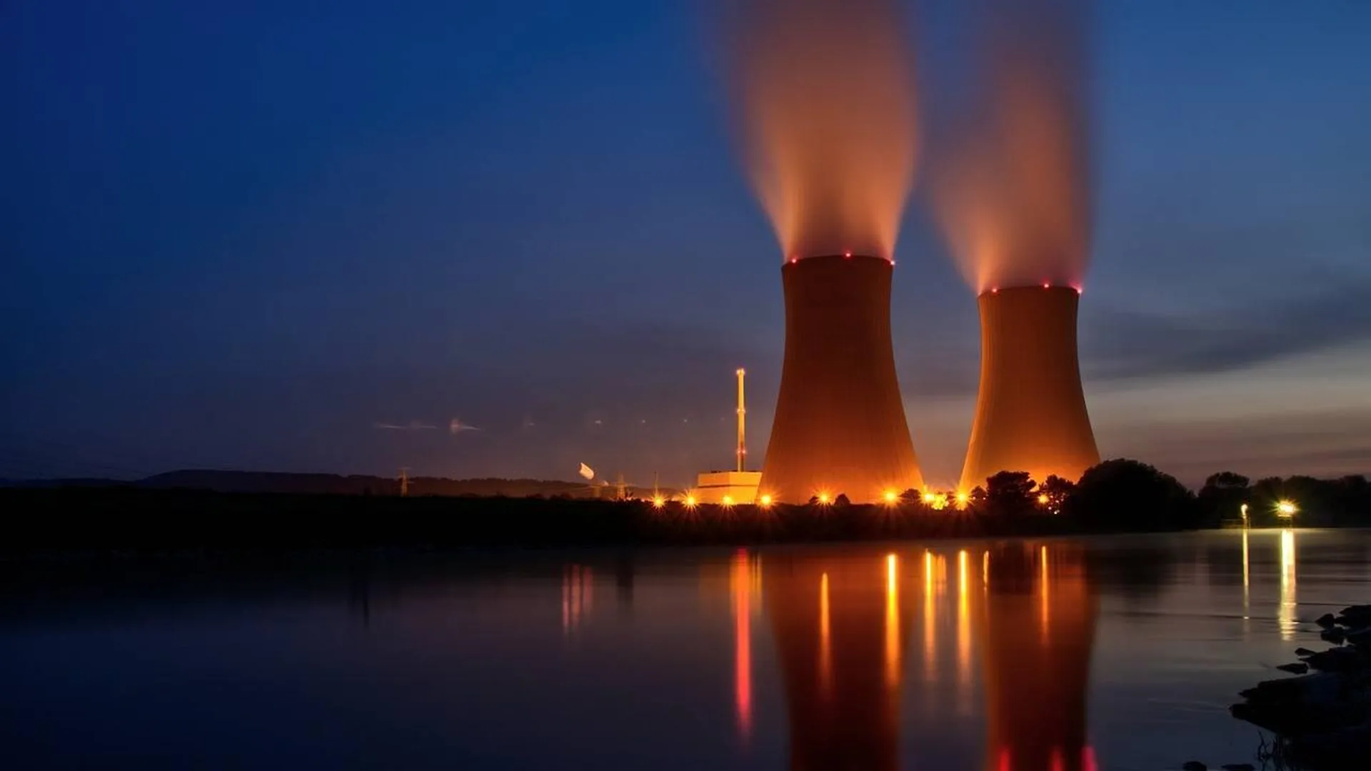 Газ ядерная энергия. Ядерной энергетики. Атомные электростанции Британии. Великобританская АЭС. АЭС Британии 2022.