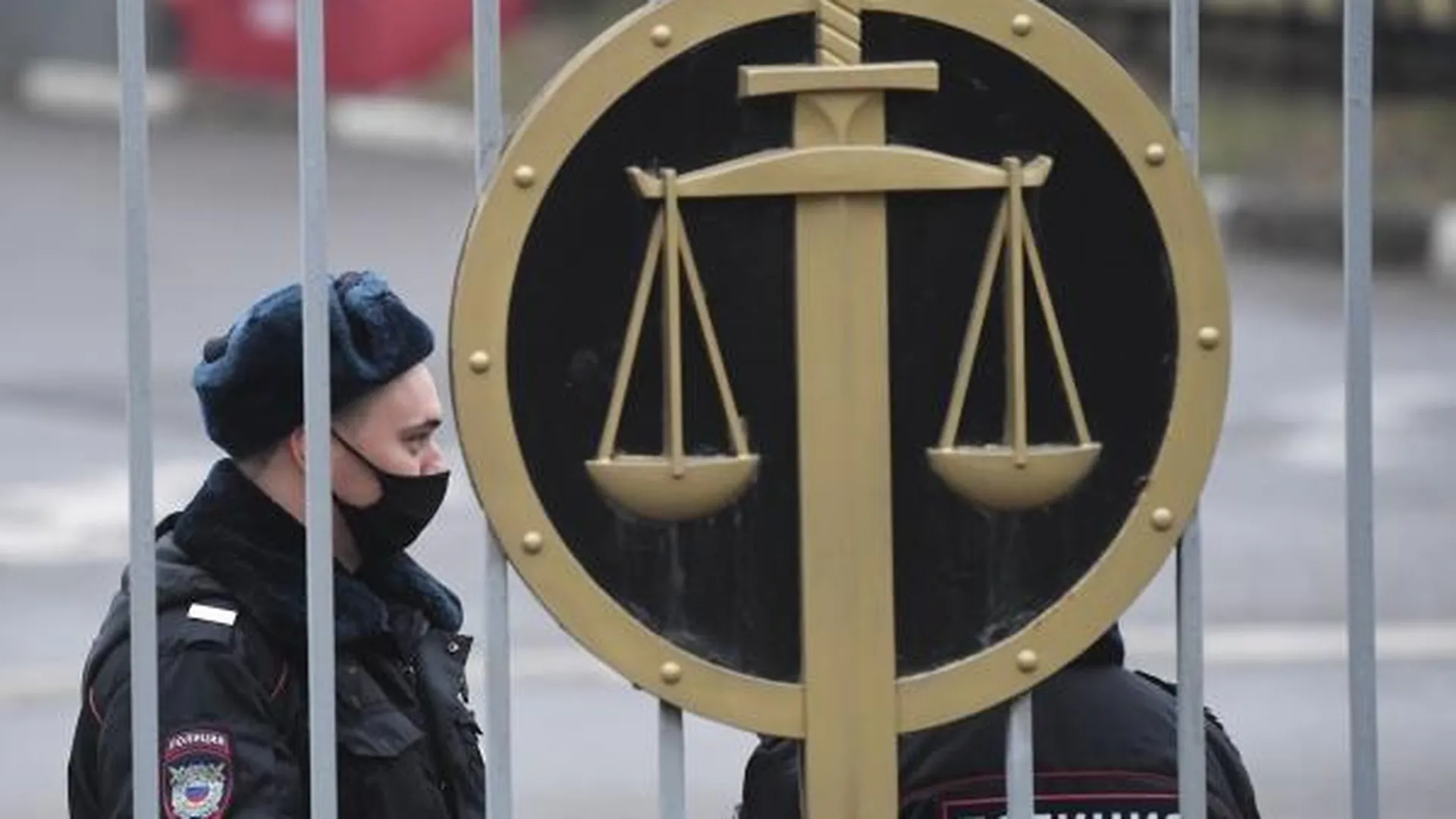 Жителям Южно-Сахалинска вынесли приговор за экстремизм